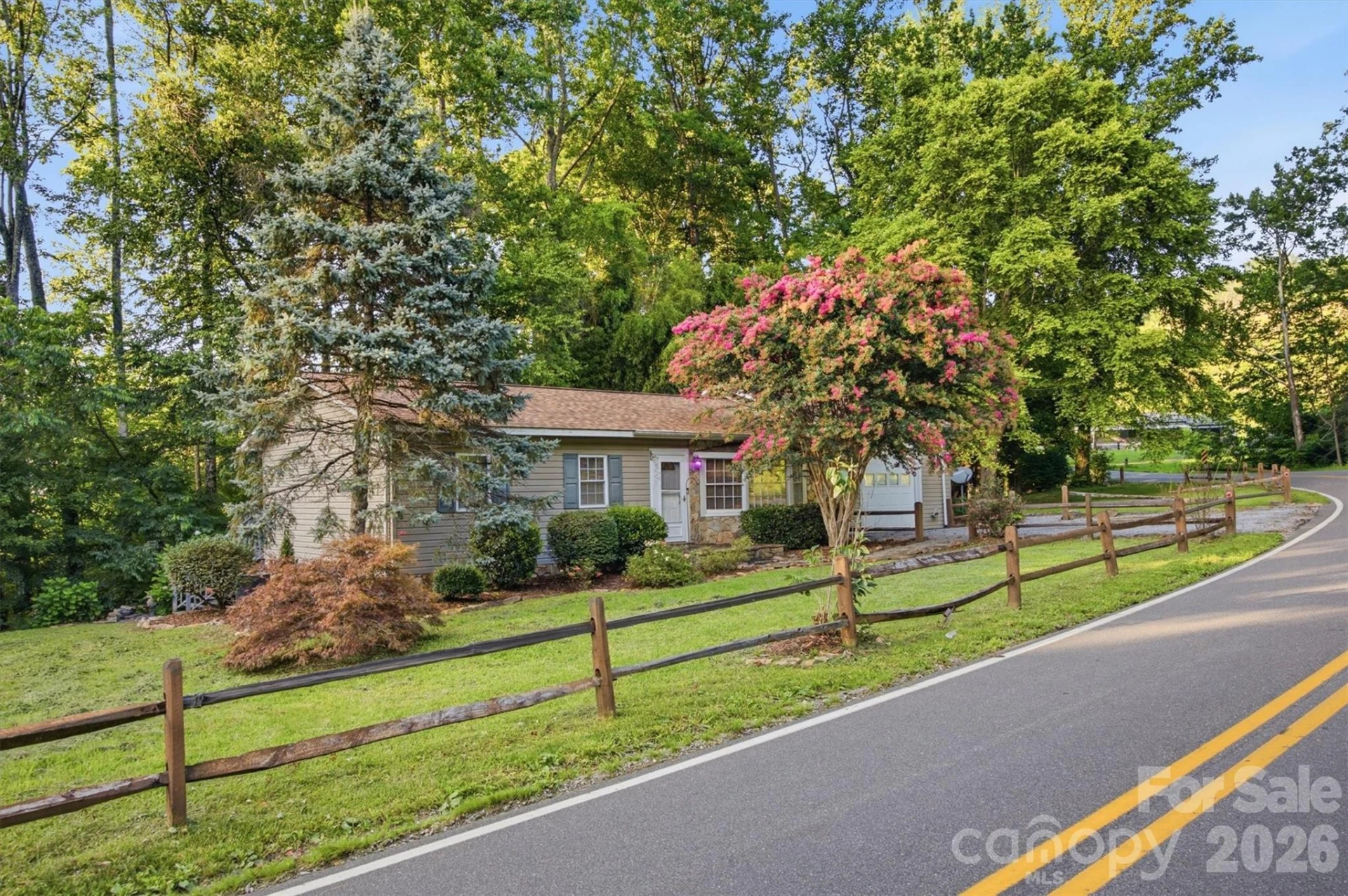 5513 Old Linville Road - Photo 24