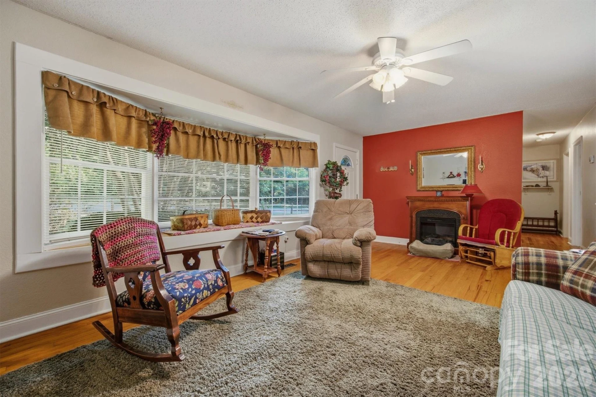 5513 Old Linville Road - Photo 7