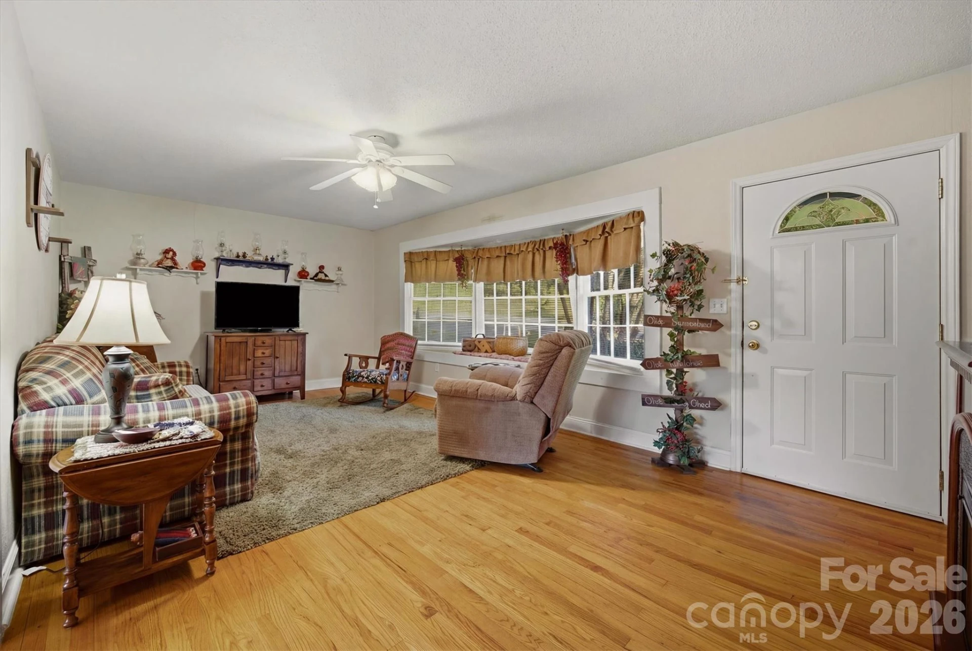 5513 Old Linville Road - Photo 8