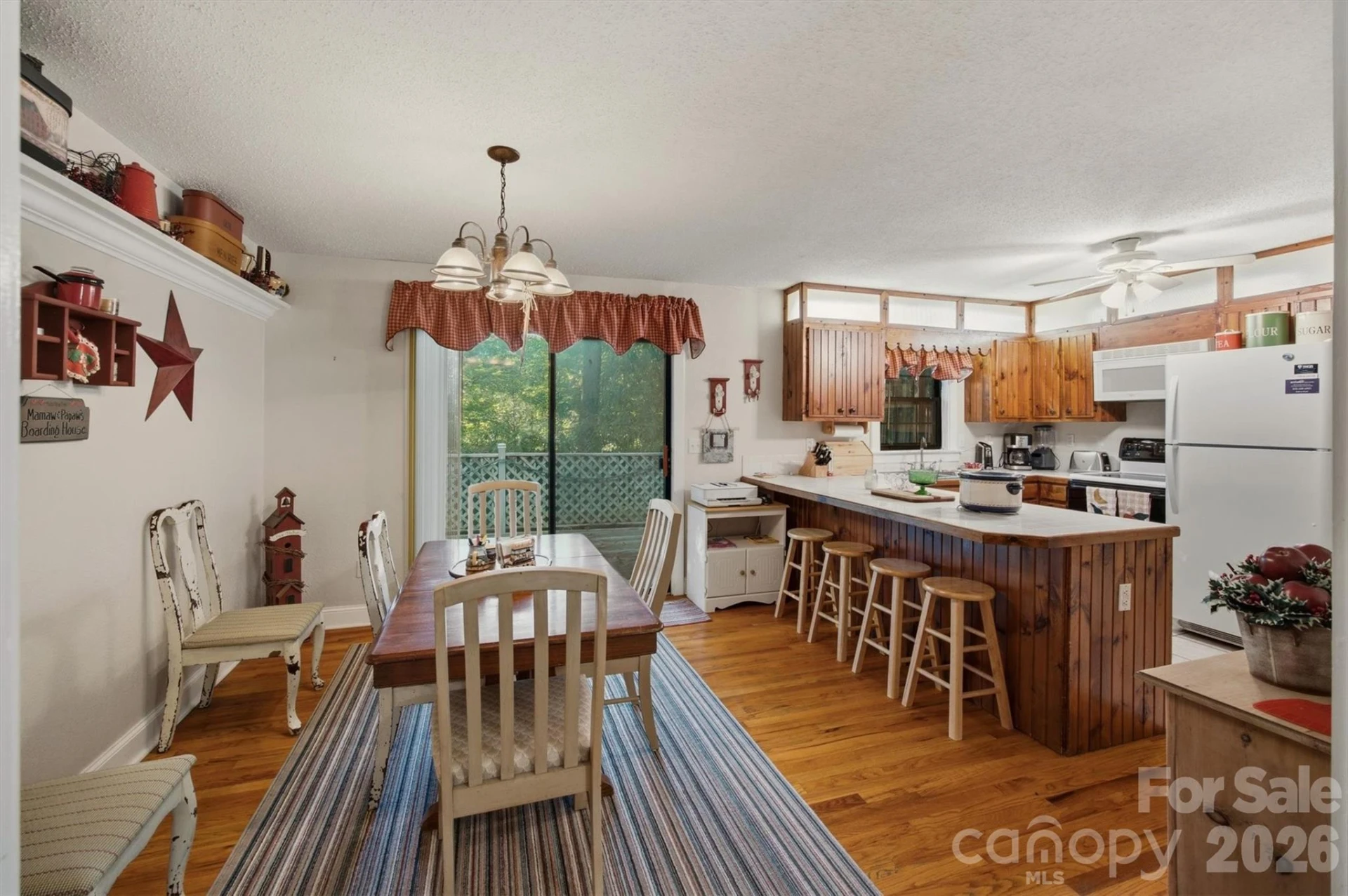 5513 Old Linville Road - Photo 10