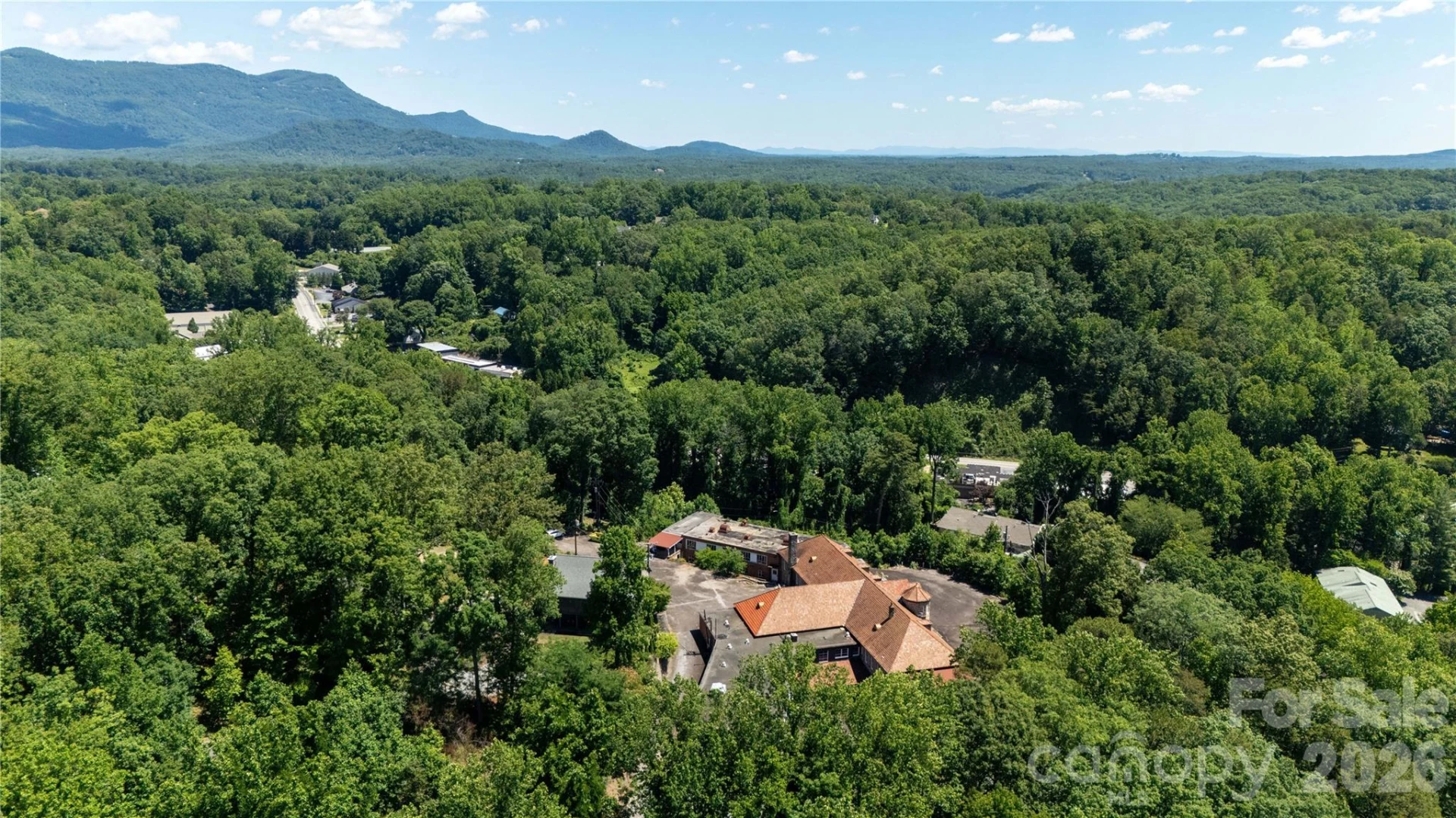 330 Carolina Drive - Photo 2