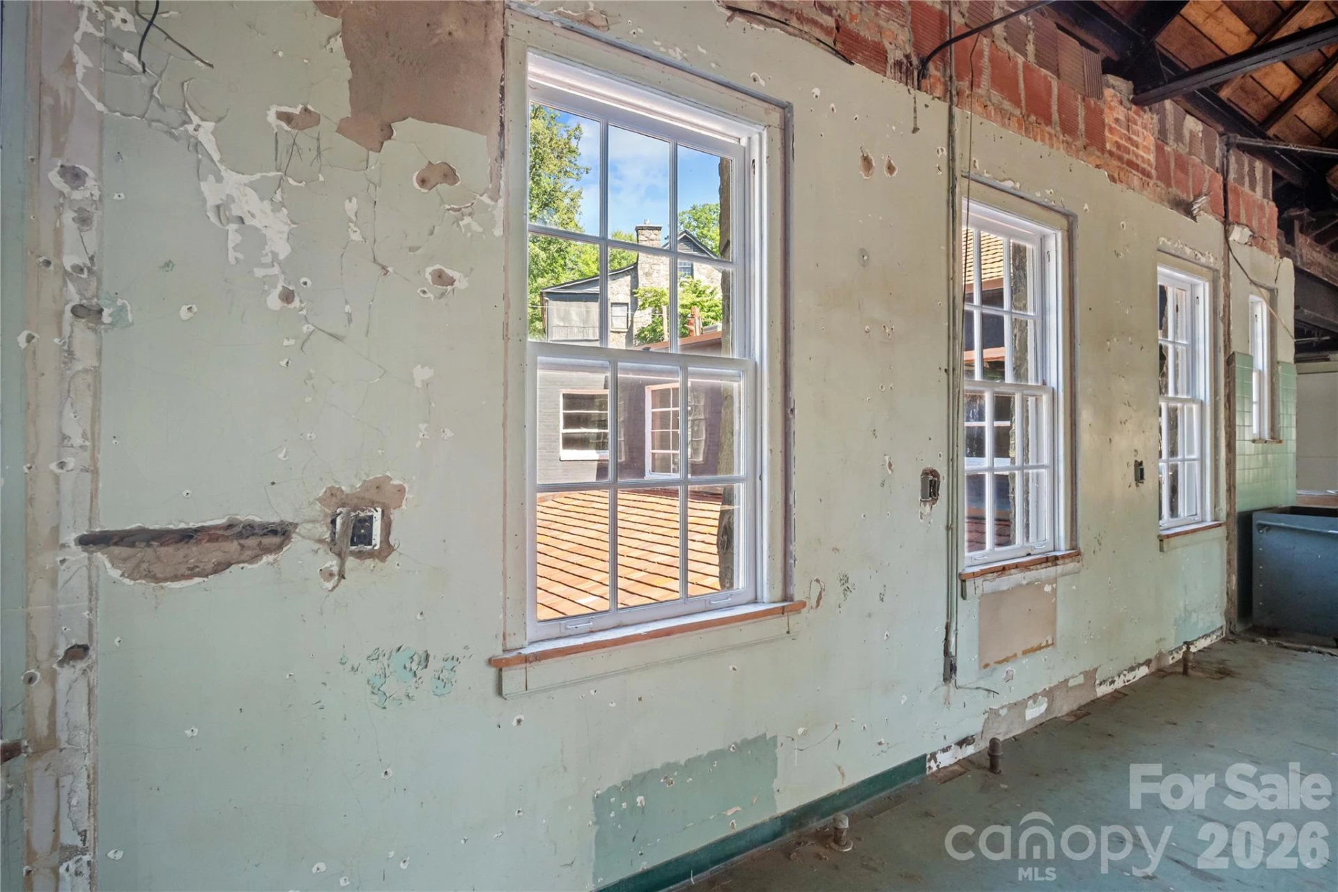330 Carolina Drive - Photo 12