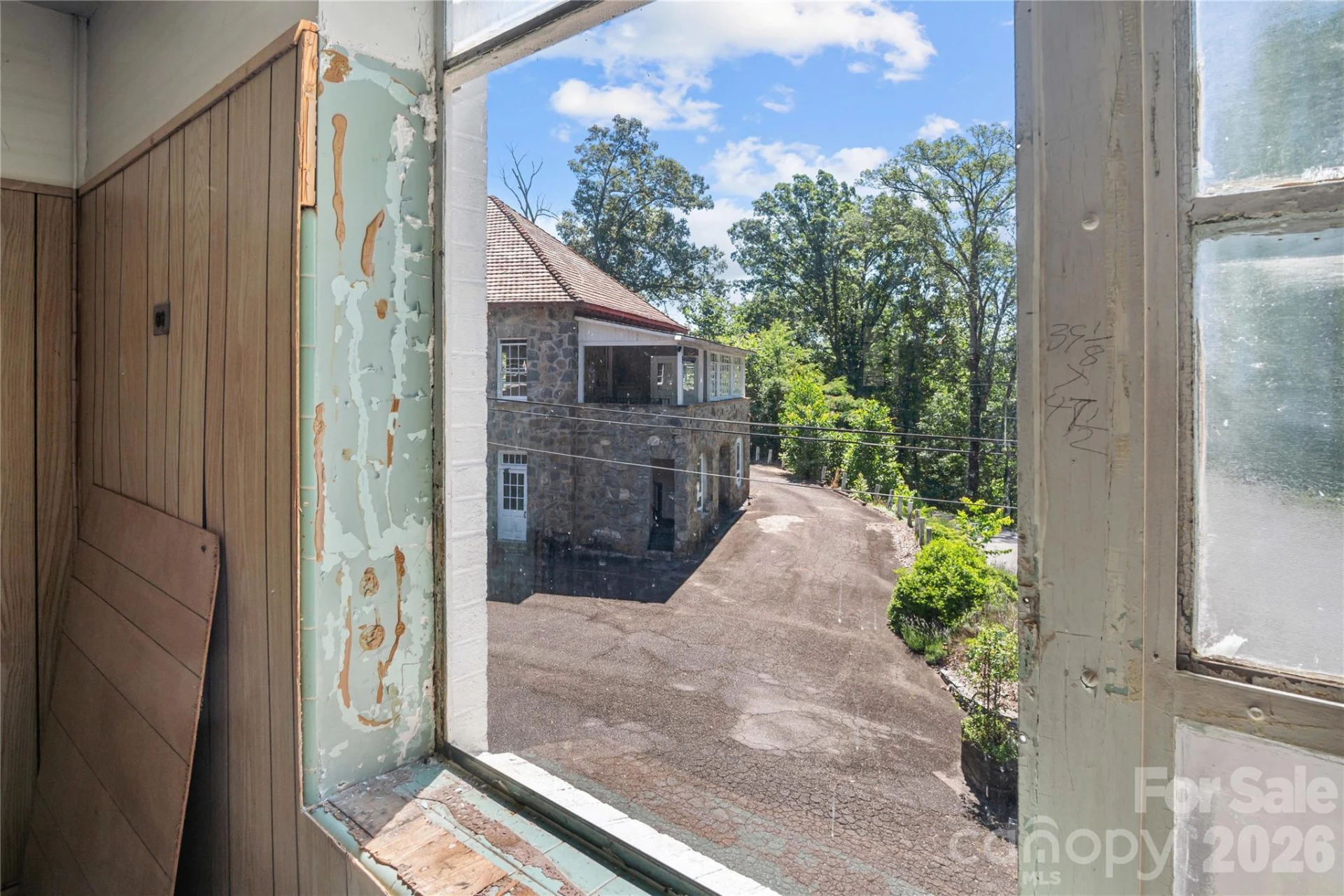 330 Carolina Drive - Photo 36