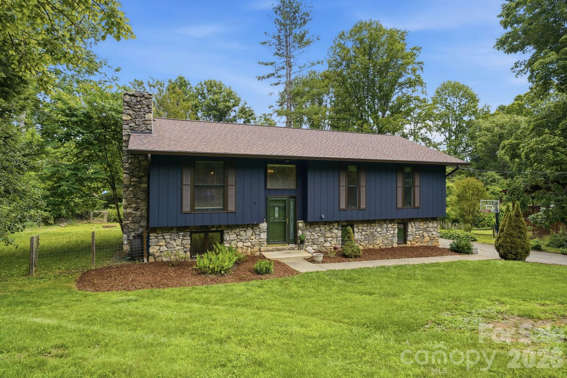 337 Woody Lane
