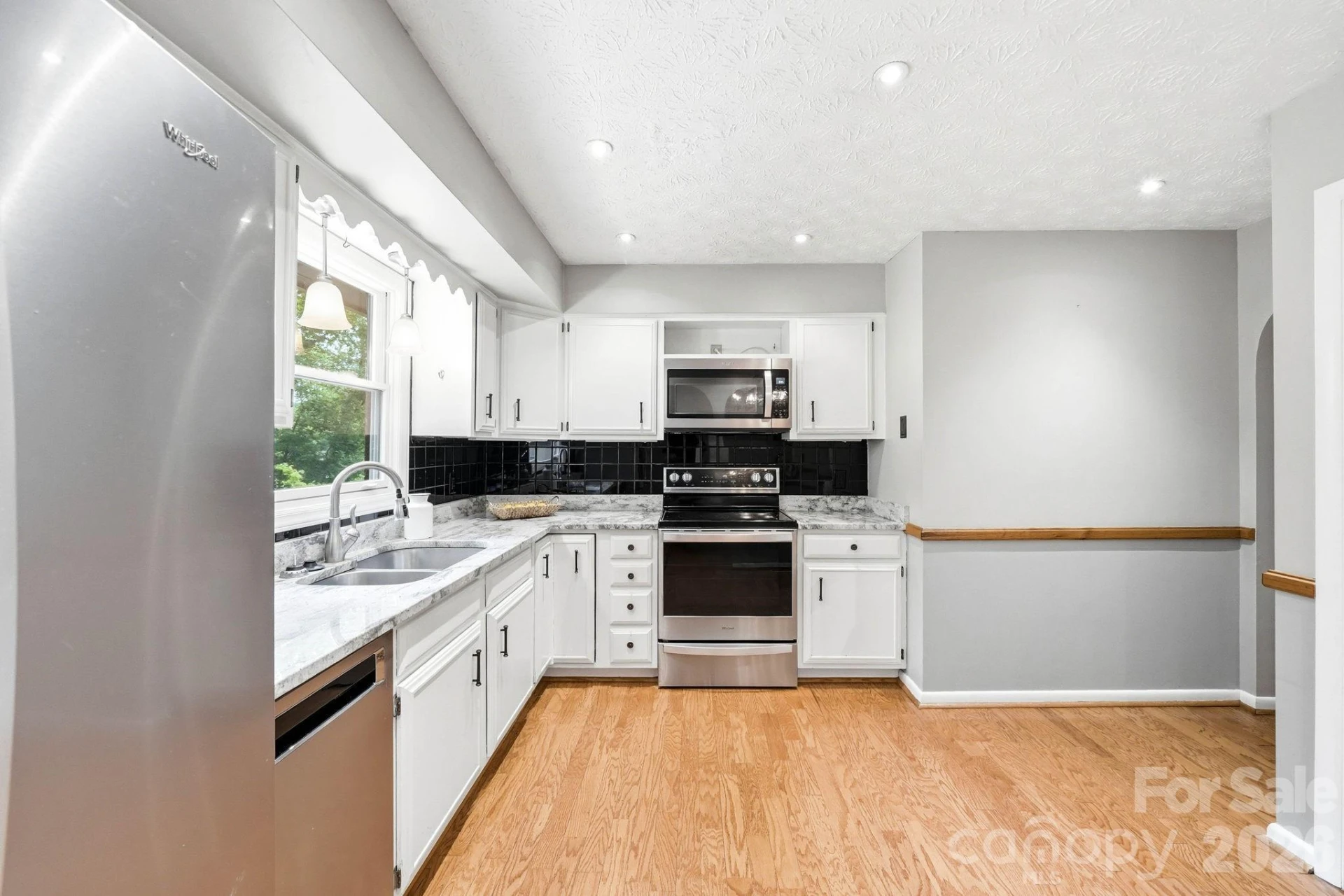 337 Woody Lane - Photo 12