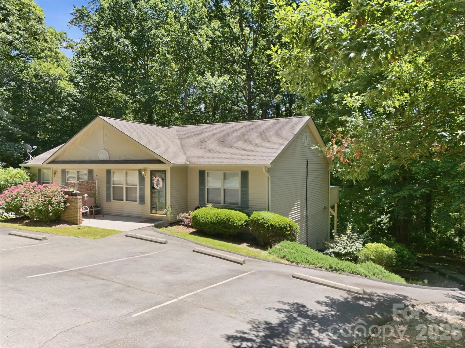42 Queen Road #D - Photo 22