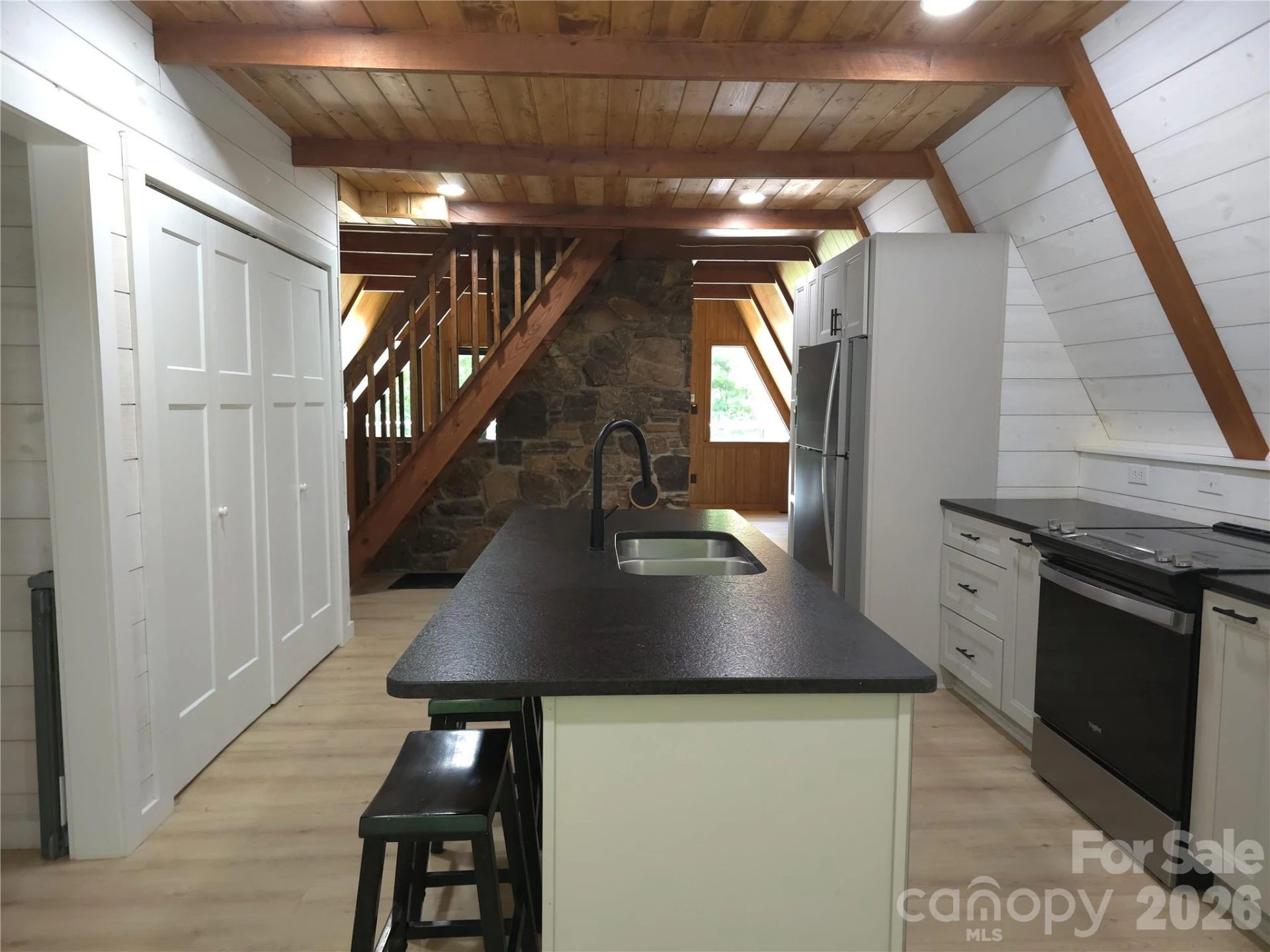 826 Shumont Road - Photo 10