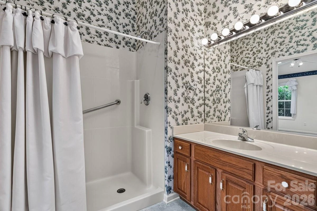 27 Red Maple Drive - Photo 32
