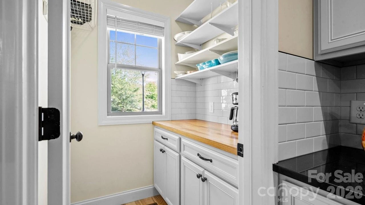 39 Tudor Way - Photo 10