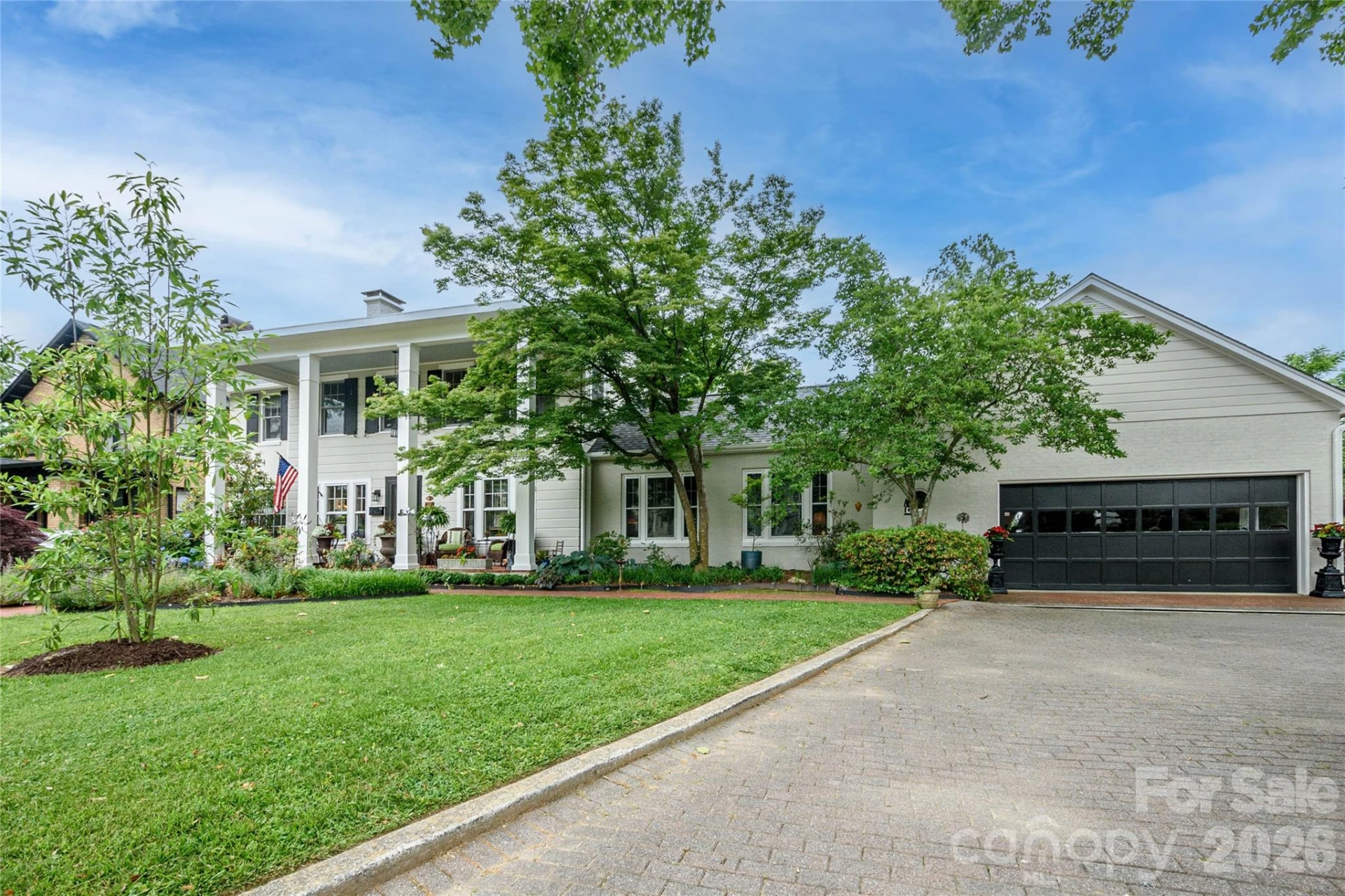 832 4th Avenue W - Photo 4