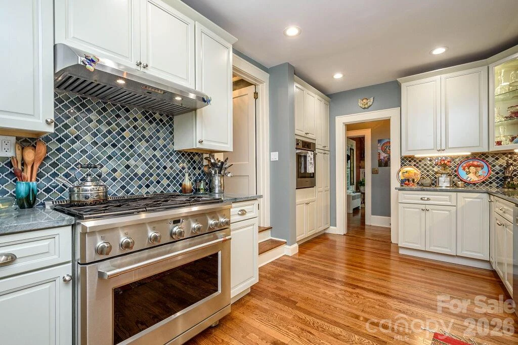 832 4th Avenue W - Photo 11