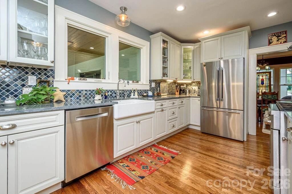 832 4th Avenue W - Photo 13