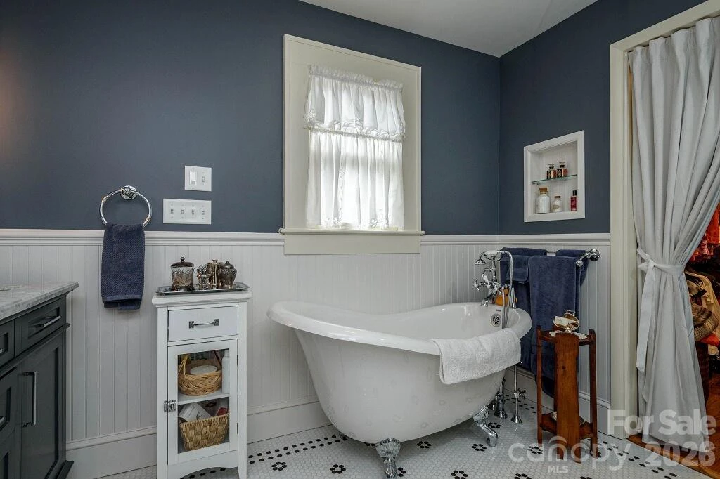832 4th Avenue W - Photo 40