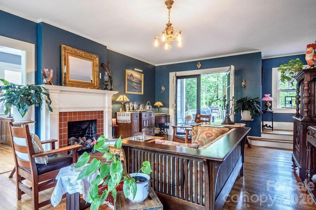 832 4th Avenue W - Photo 6