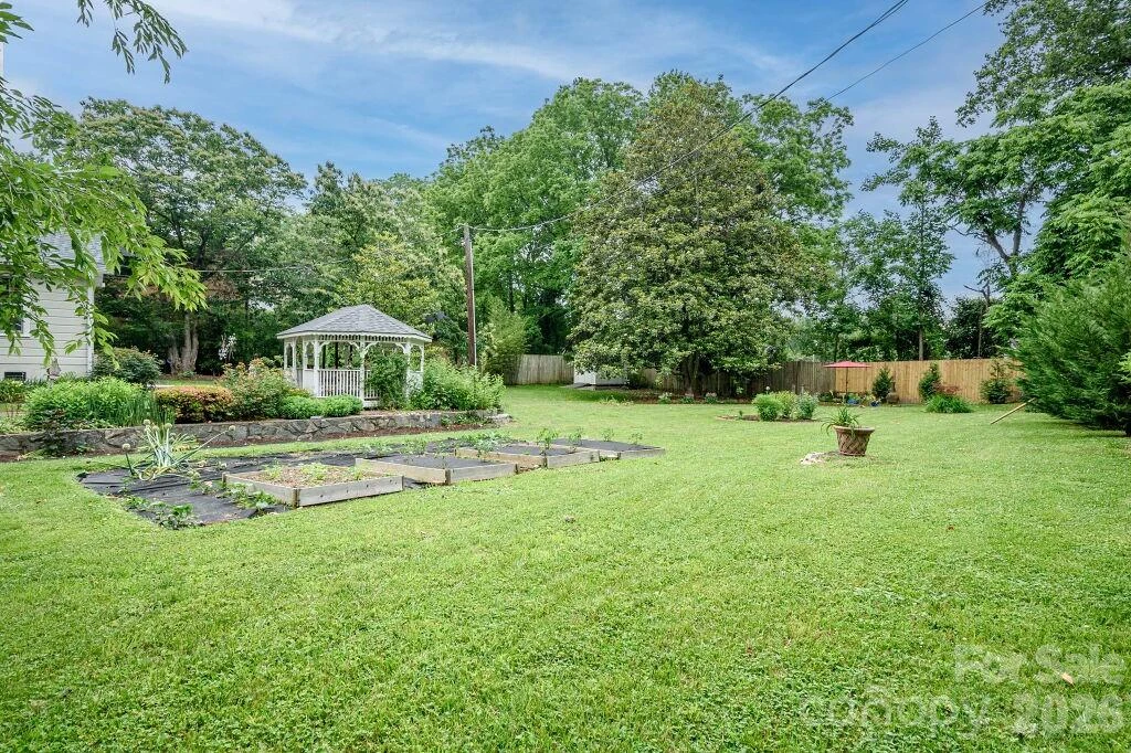832 4th Avenue W - Photo 45