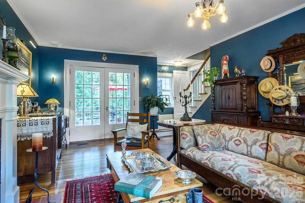 832 4th Avenue W - Photo 7