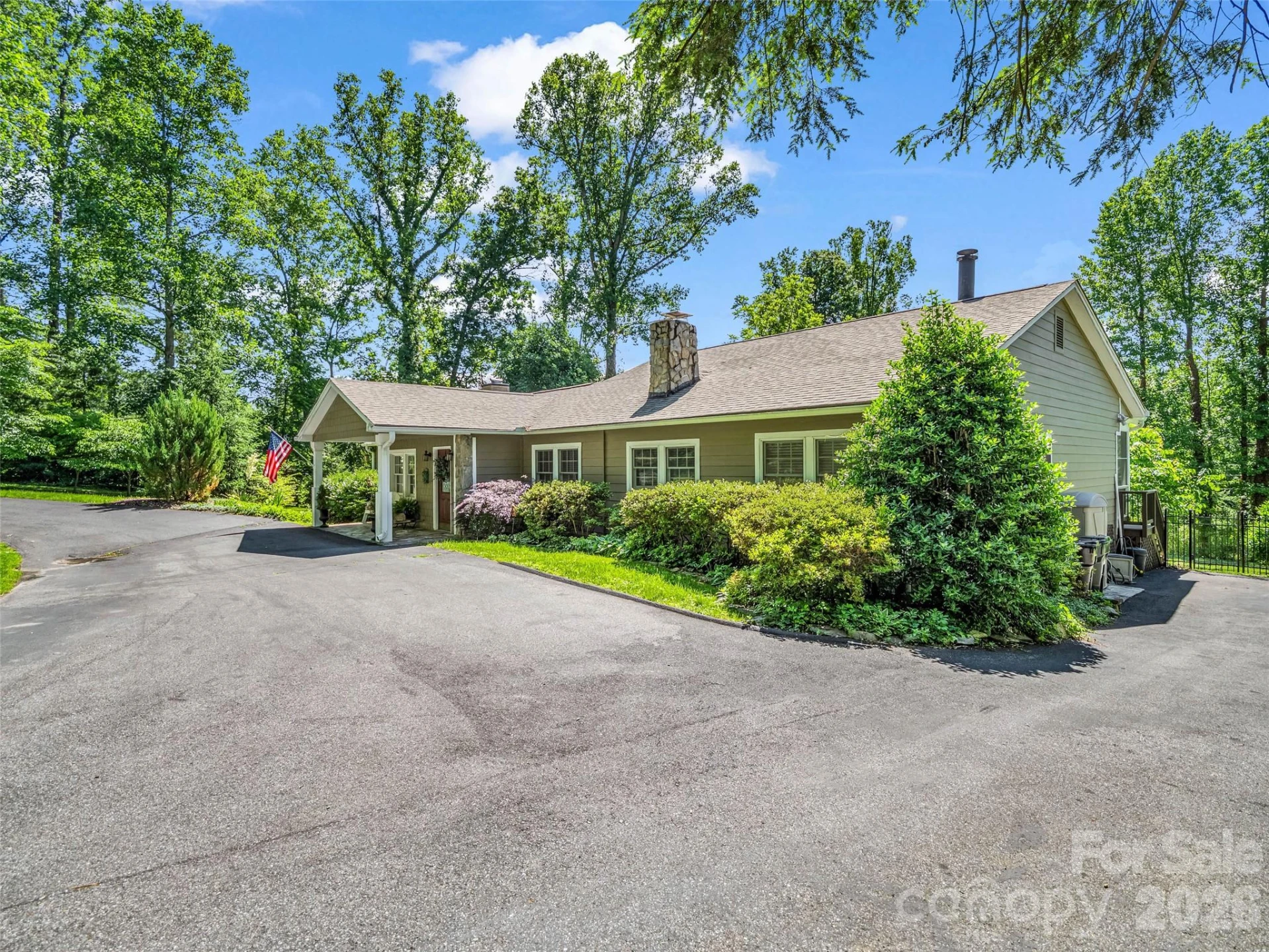 52 Forest Road - Photo 3