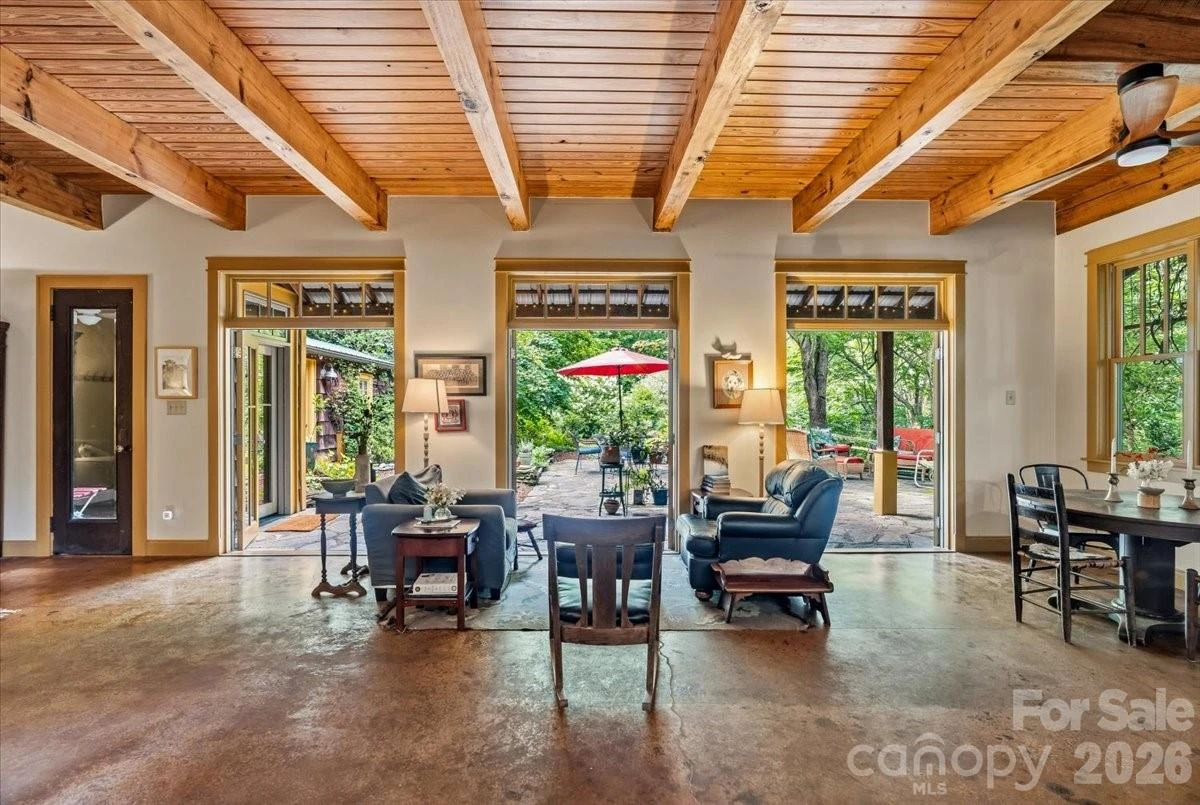 128 Barnet Mountain Drive - Photo 16