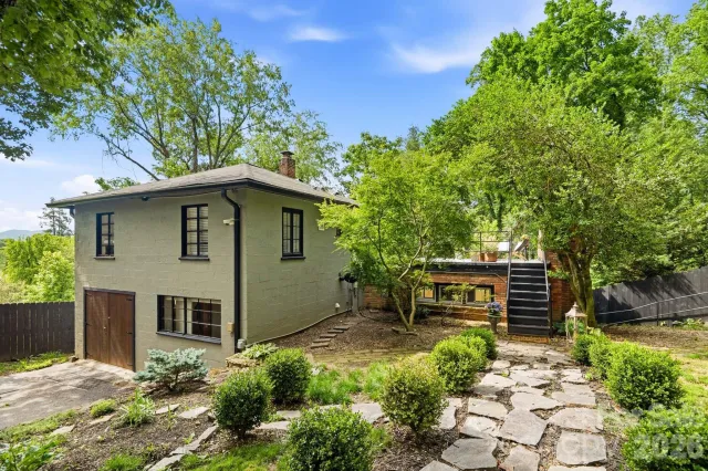 38 Aurora Drive