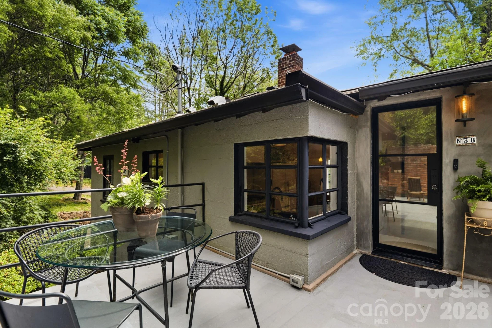 38 Aurora Drive - Photo 3