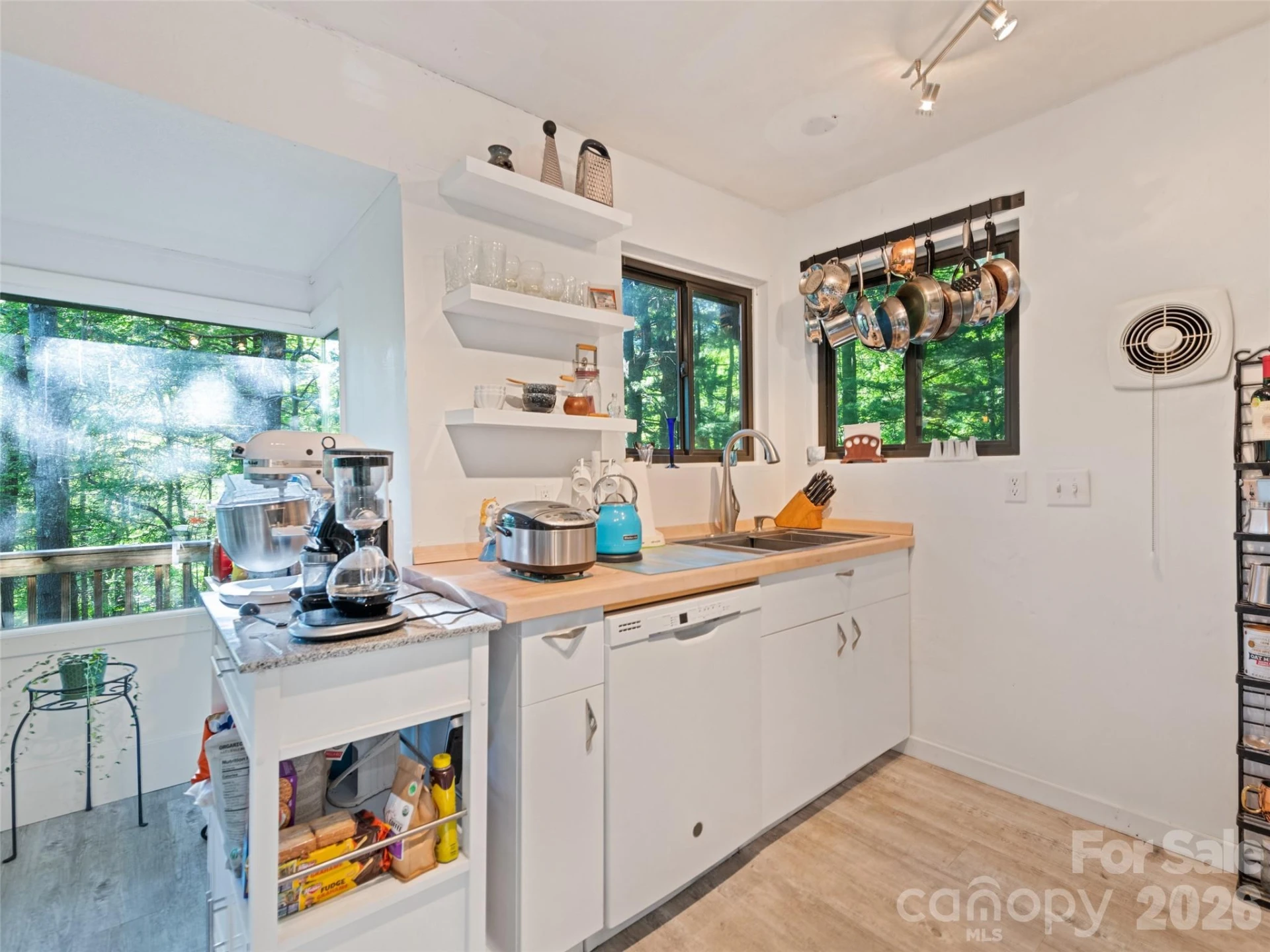 33 Wenlock Way - Photo 19
