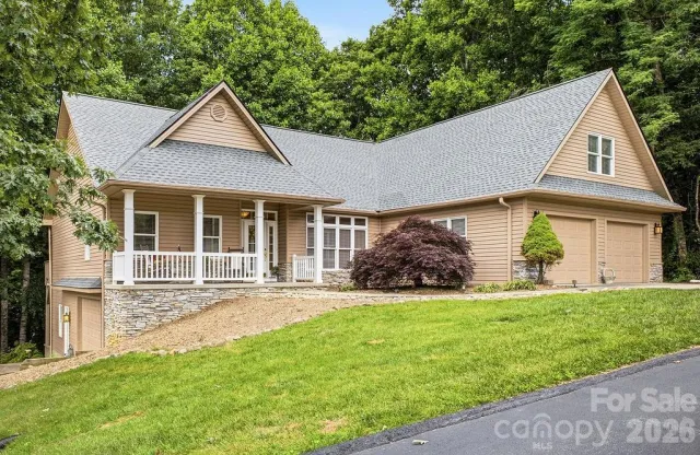 3121 Cove Loop Road