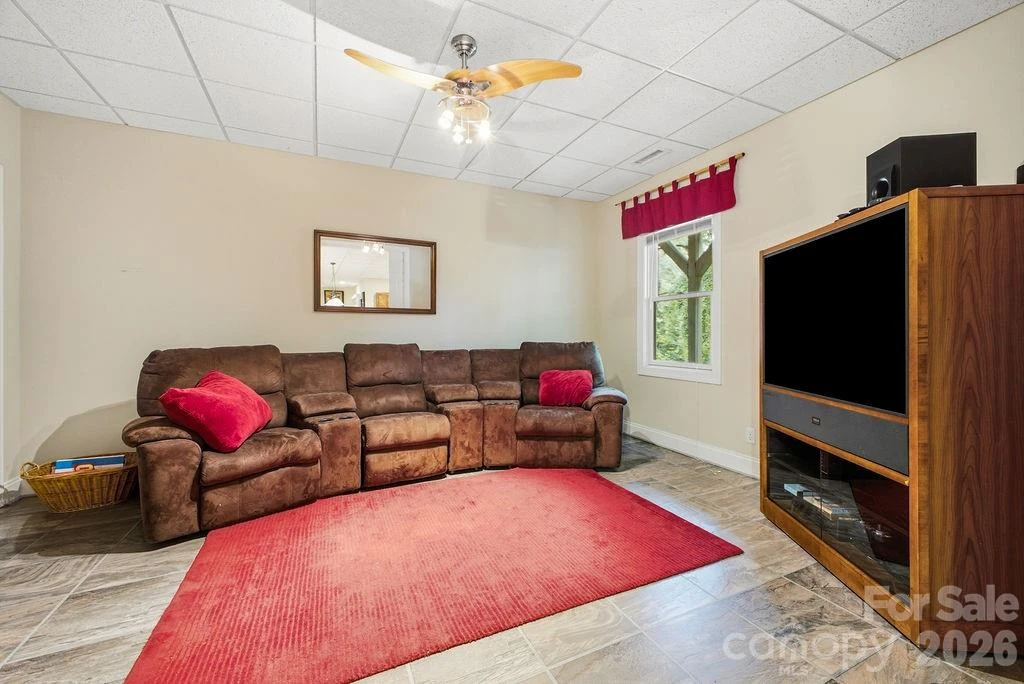 3121 Cove Loop Road - Photo 29