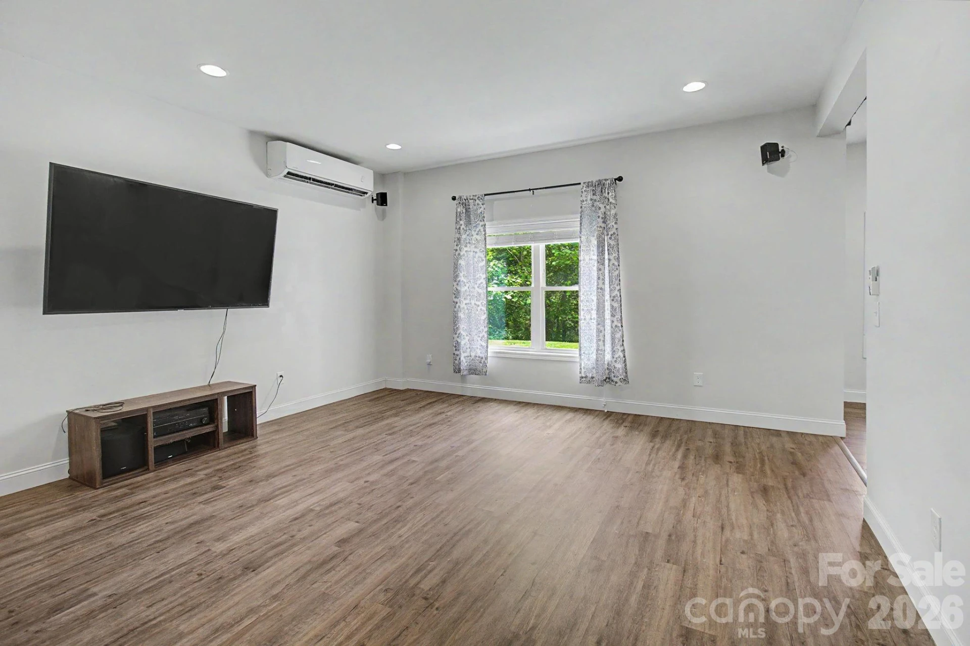 300 Green Meadow Lane - Photo 31
