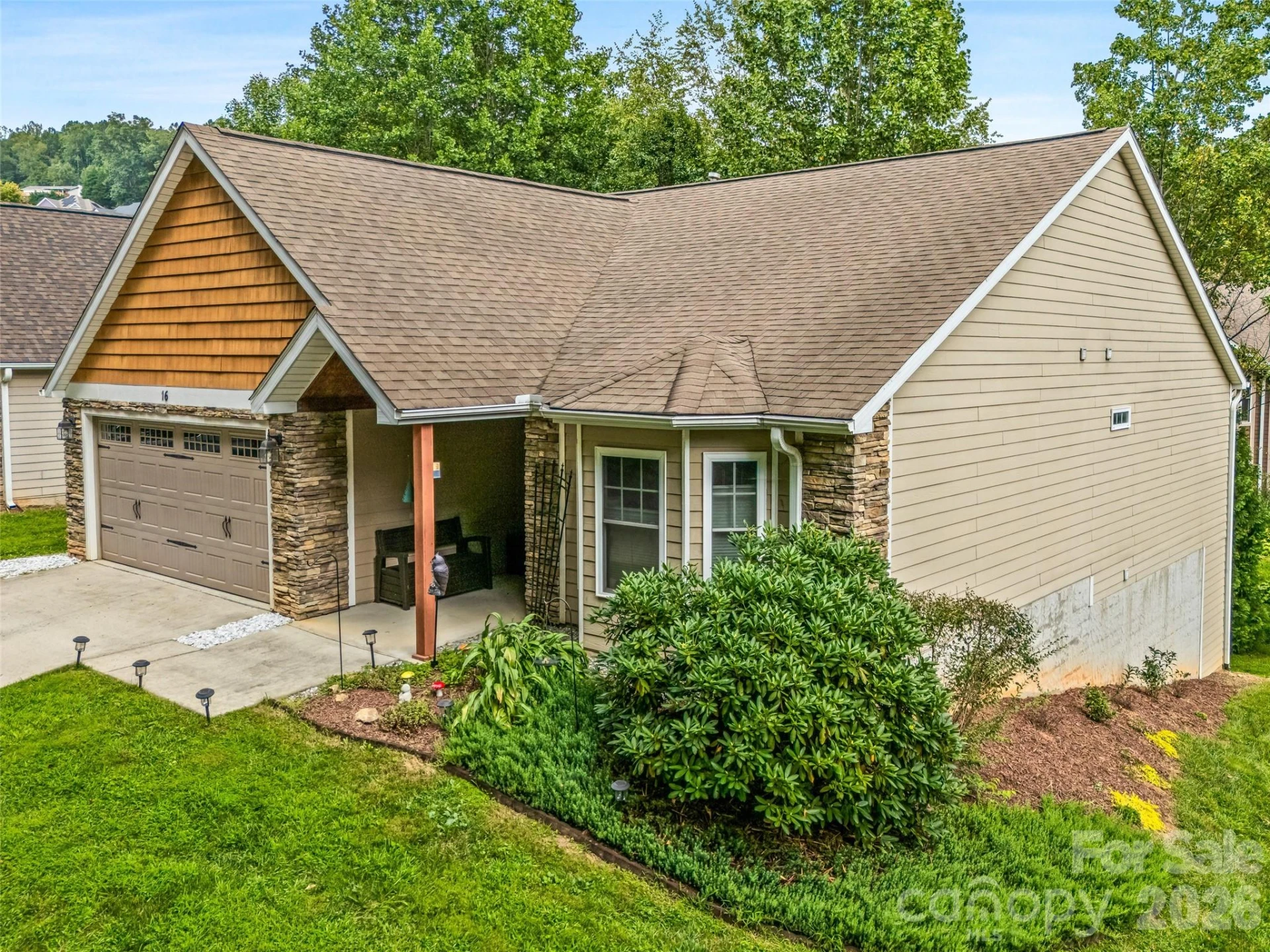 16 Jennlynn Drive - Photo 2