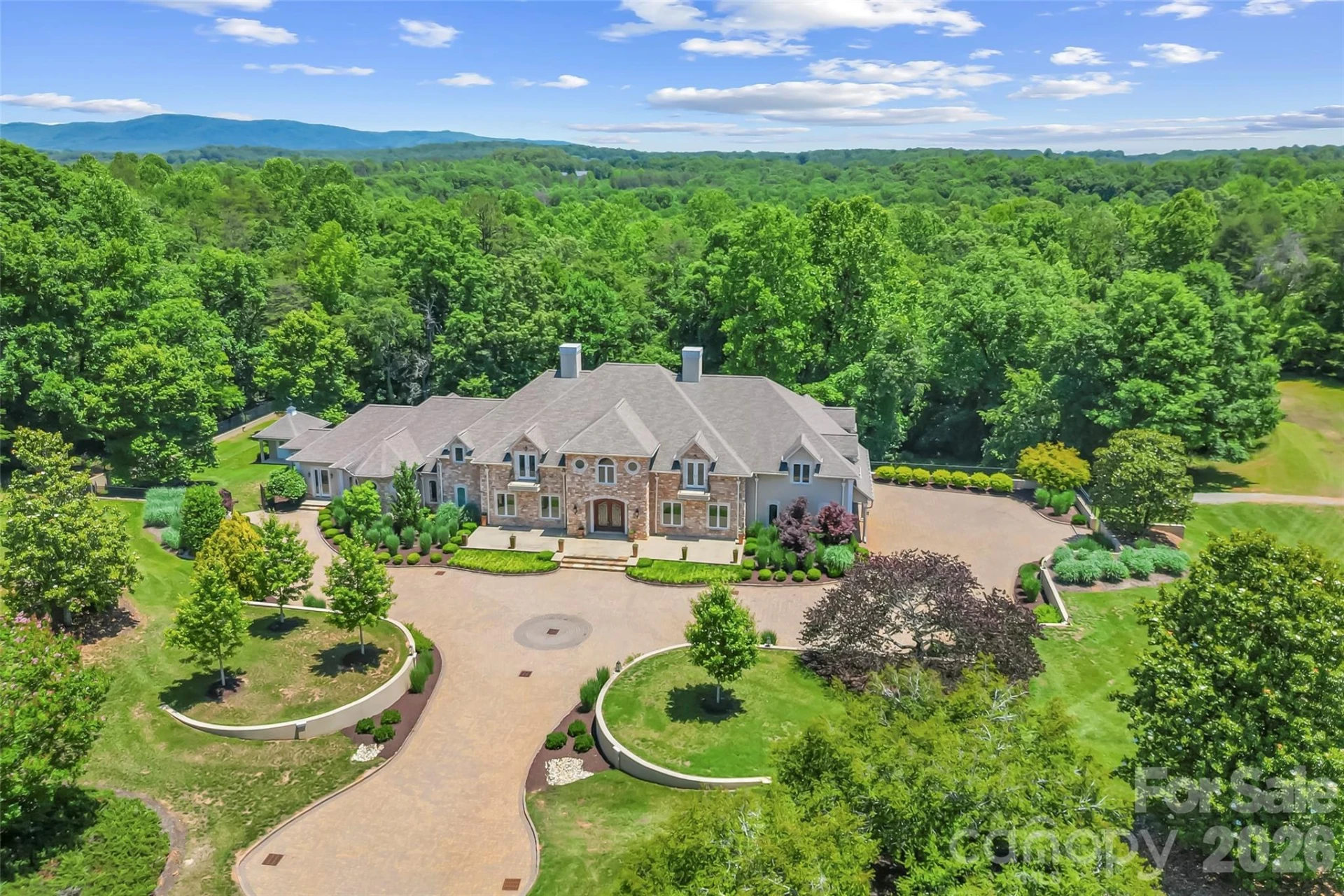 1090 Pearidge Road - Photo 2