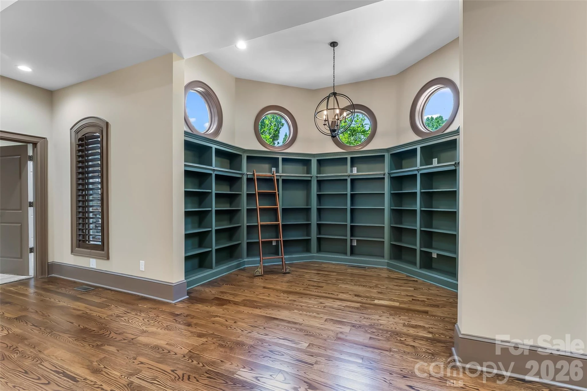 1090 Pearidge Road - Photo 14