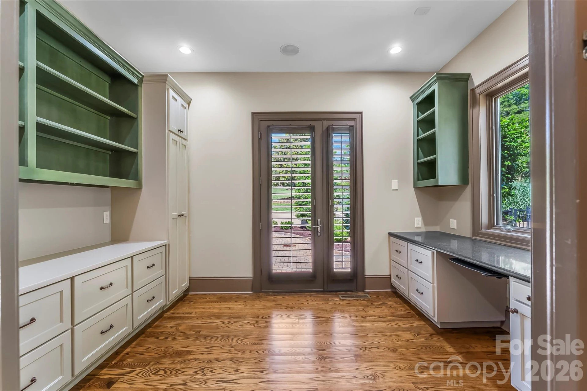 1090 Pearidge Road - Photo 16