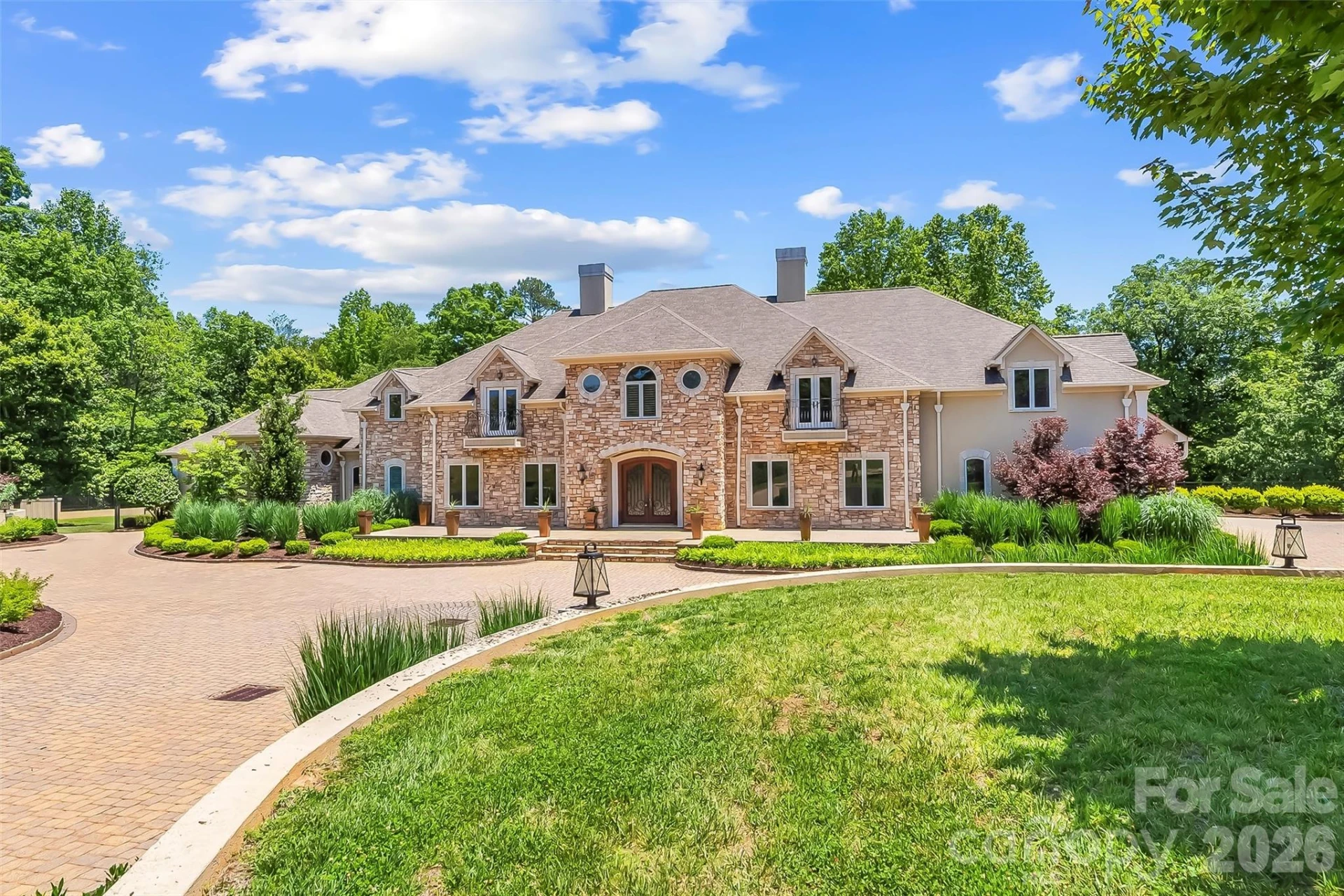1090 Pearidge Road - Photo 3