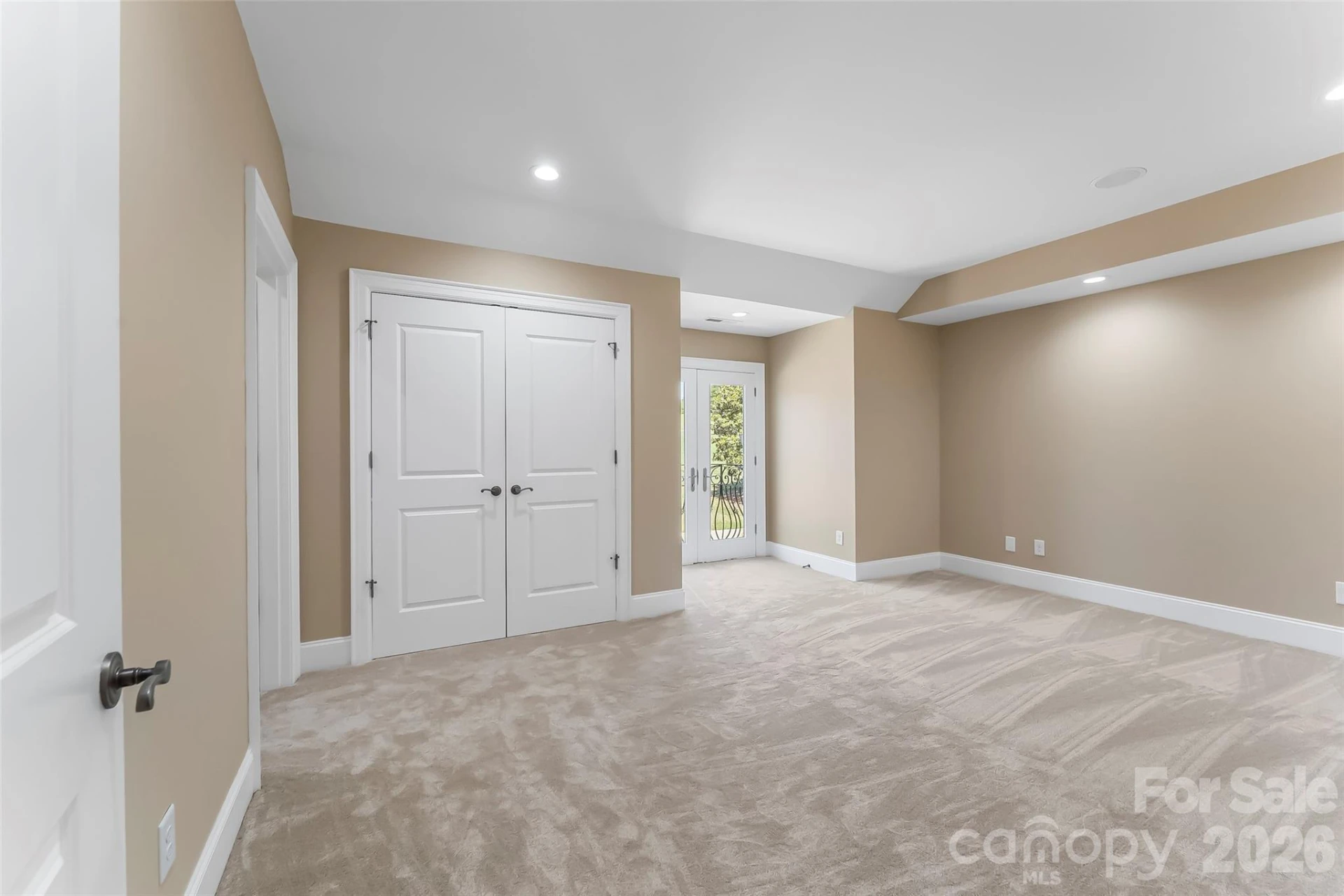 1090 Pearidge Road - Photo 31