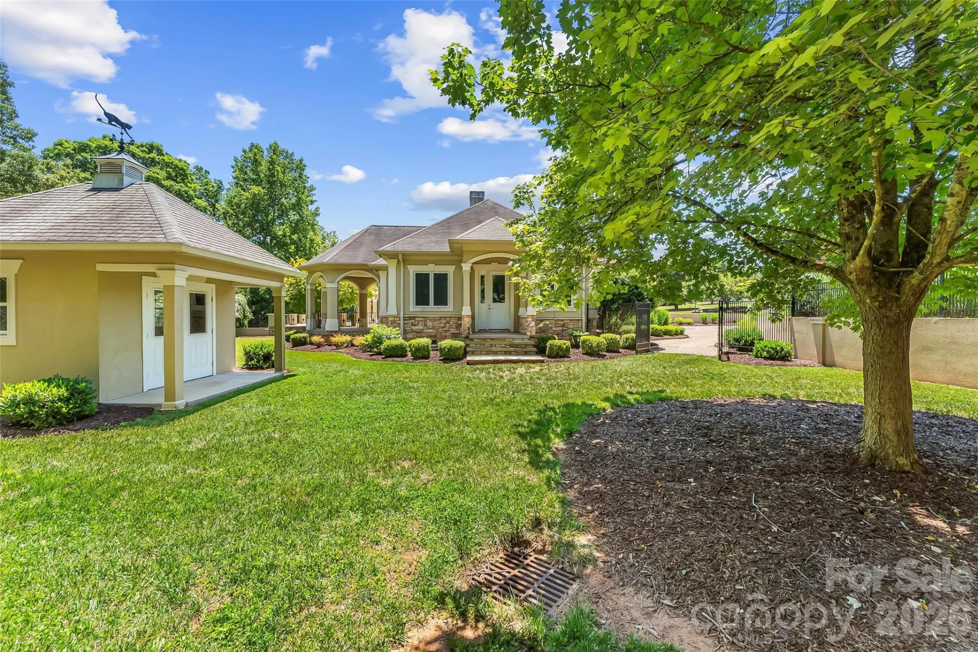 1090 Pearidge Road - Photo 47