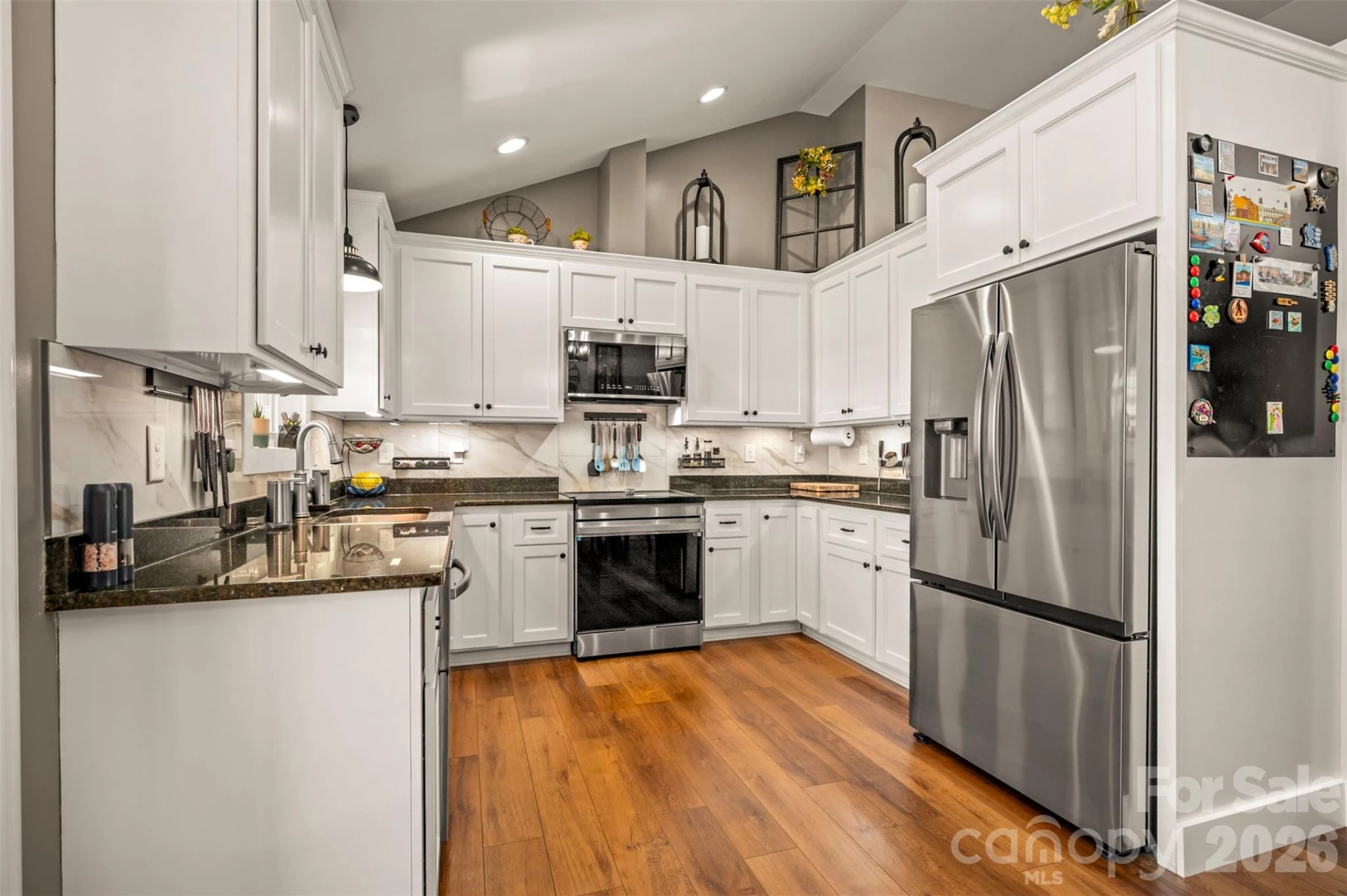 110 Kingston Place - Photo 13