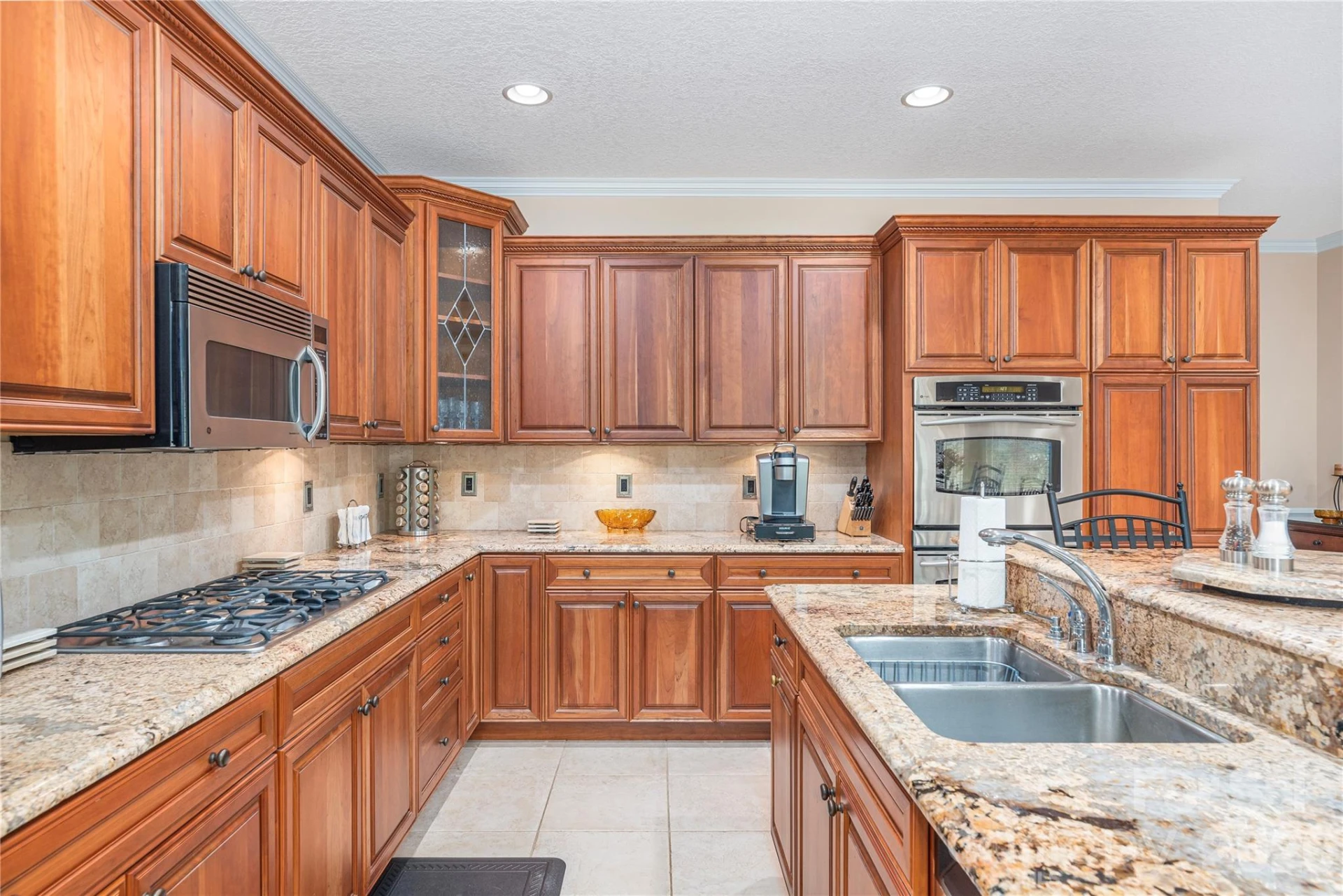 554 Breckenridge Road - Photo 15