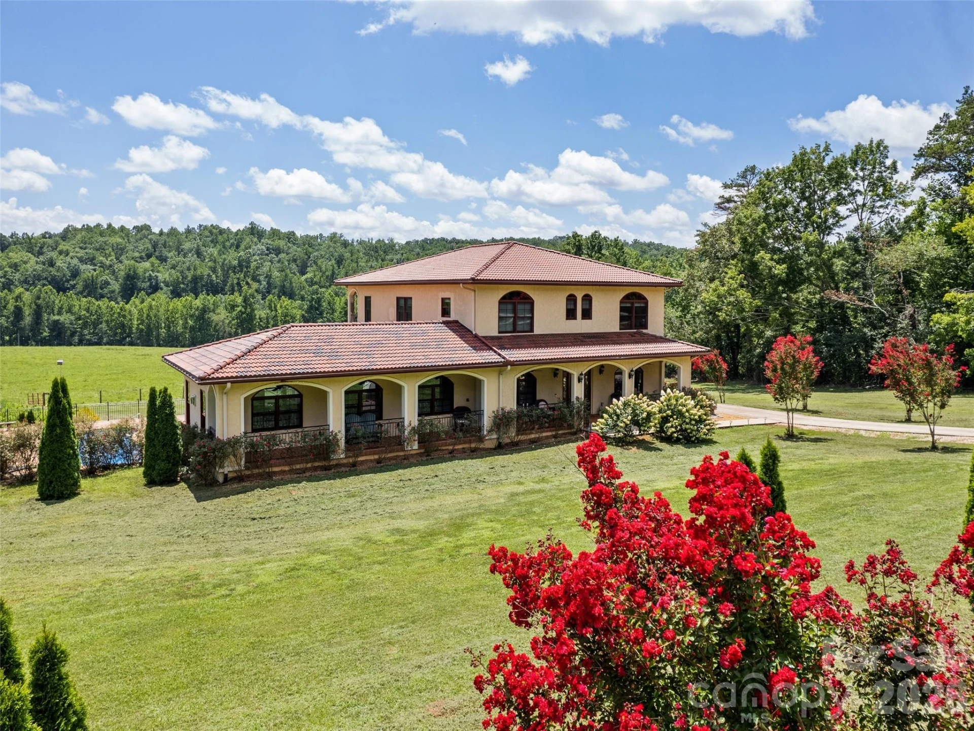 1418 Landis Lane - Photo 3