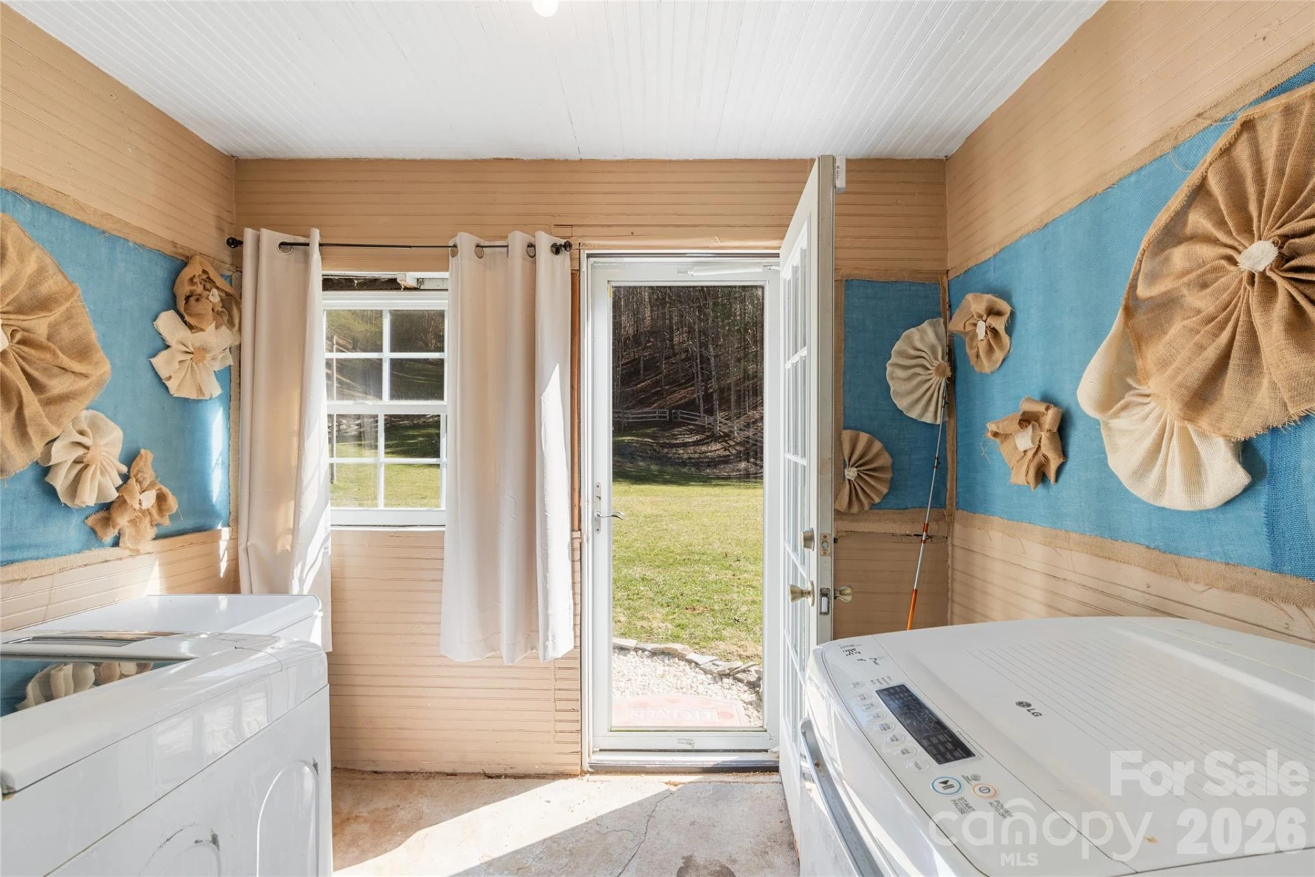12892 US 23 Highway - Photo 34