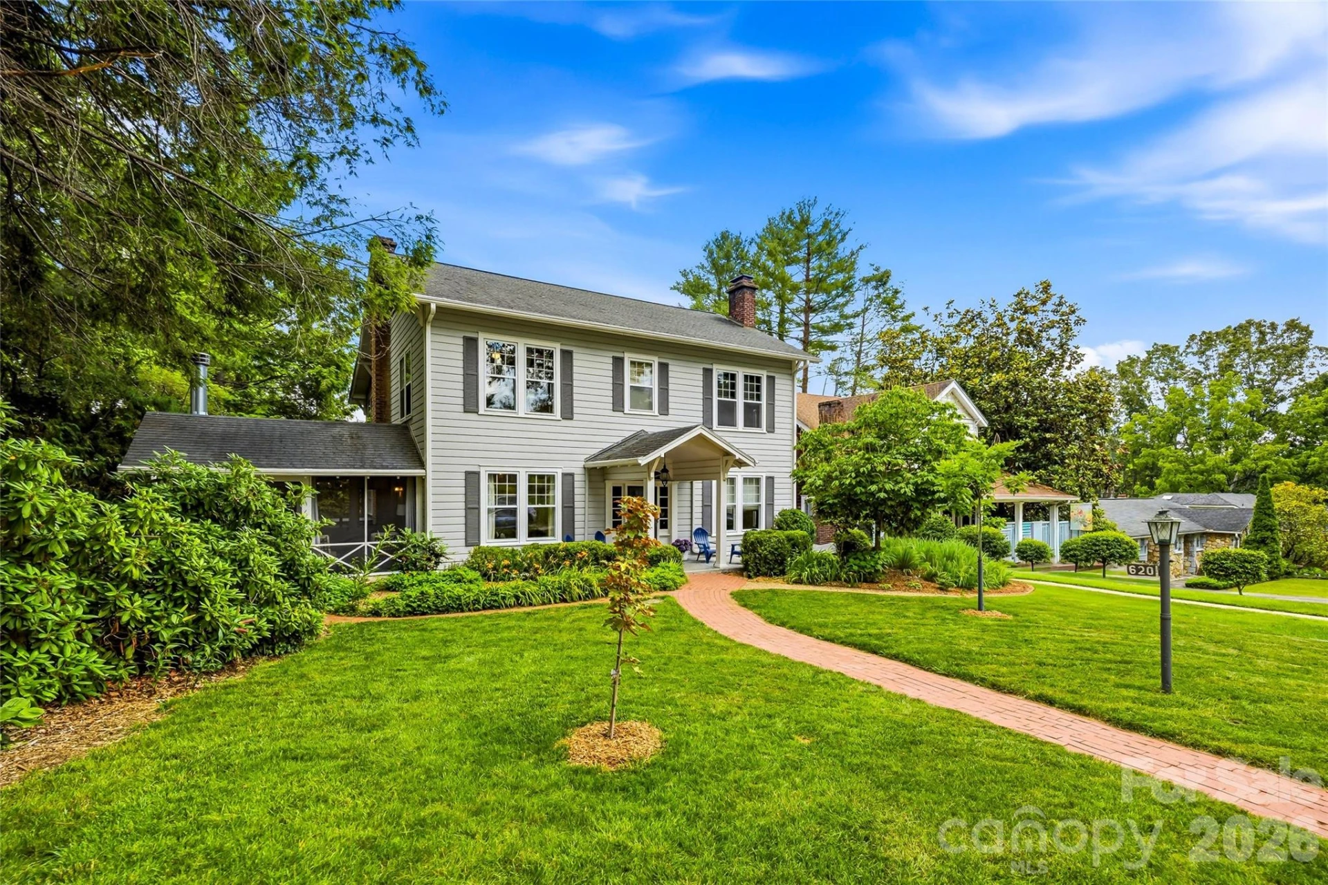 1620 Norwood Place - Photo 6