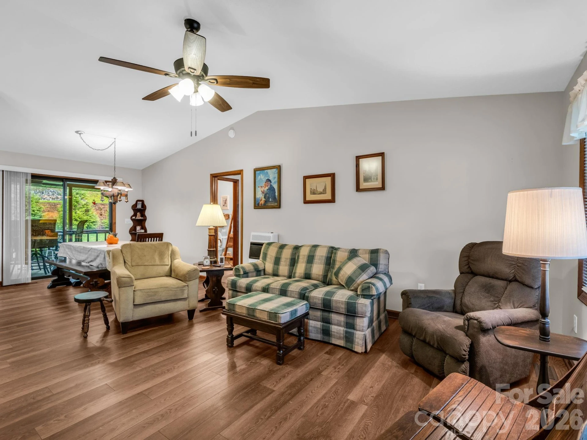 182 Resada Drive - Photo 2