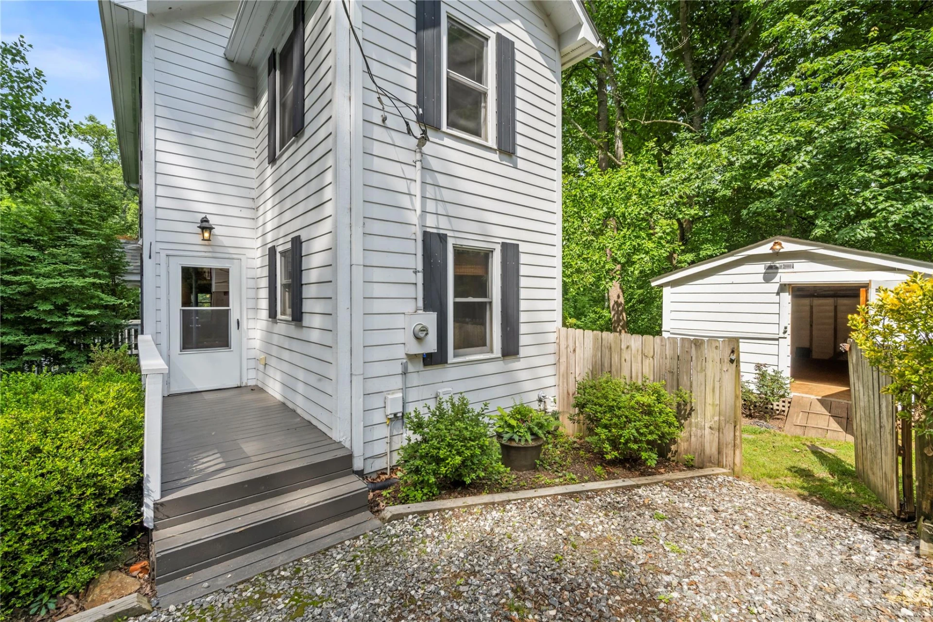 312 Westover Drive - Photo 6