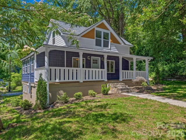 895 N Trade Street