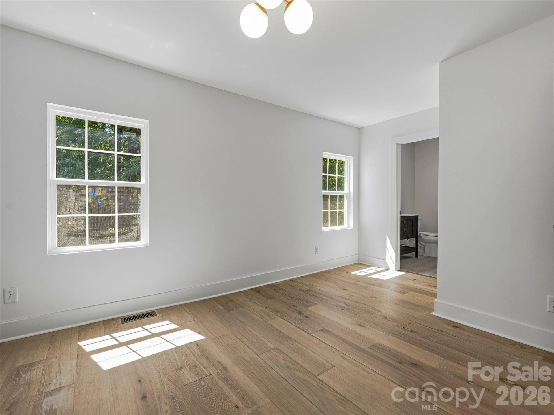 895 N Trade Street - Photo 21