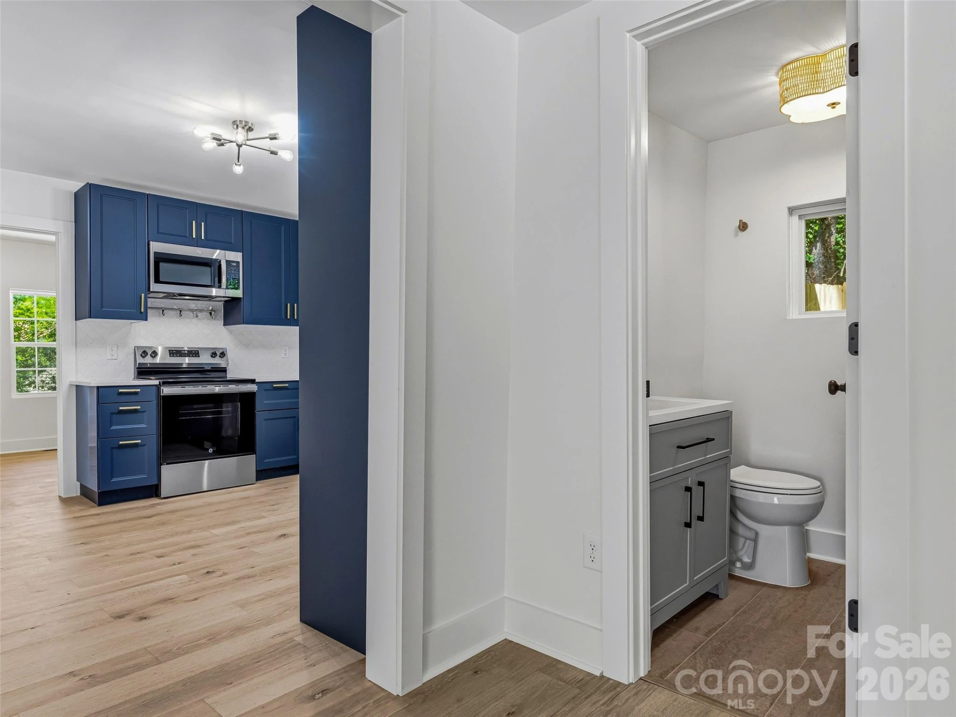 895 N Trade Street - Photo 9