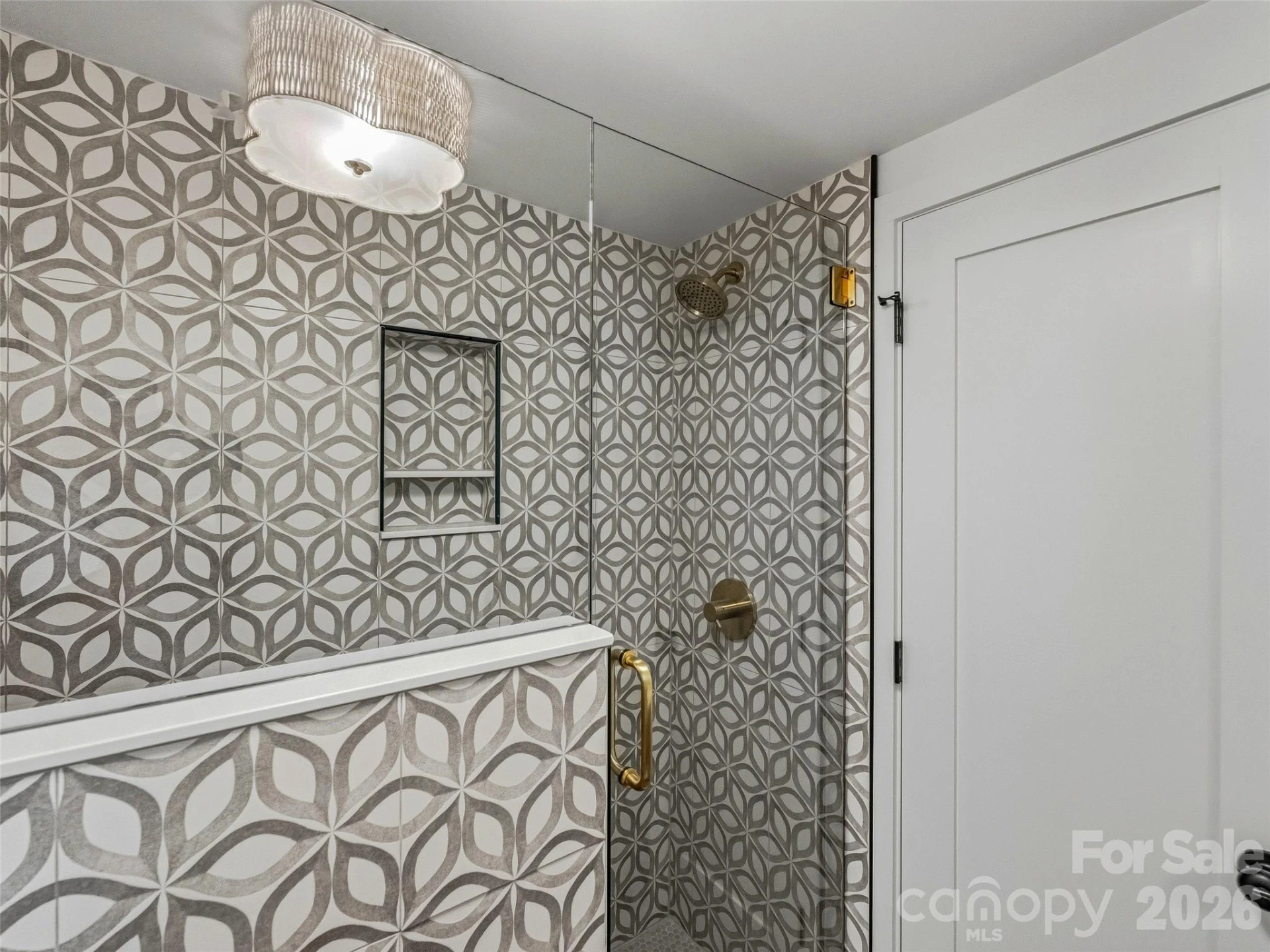 895 N Trade Street - Photo 28