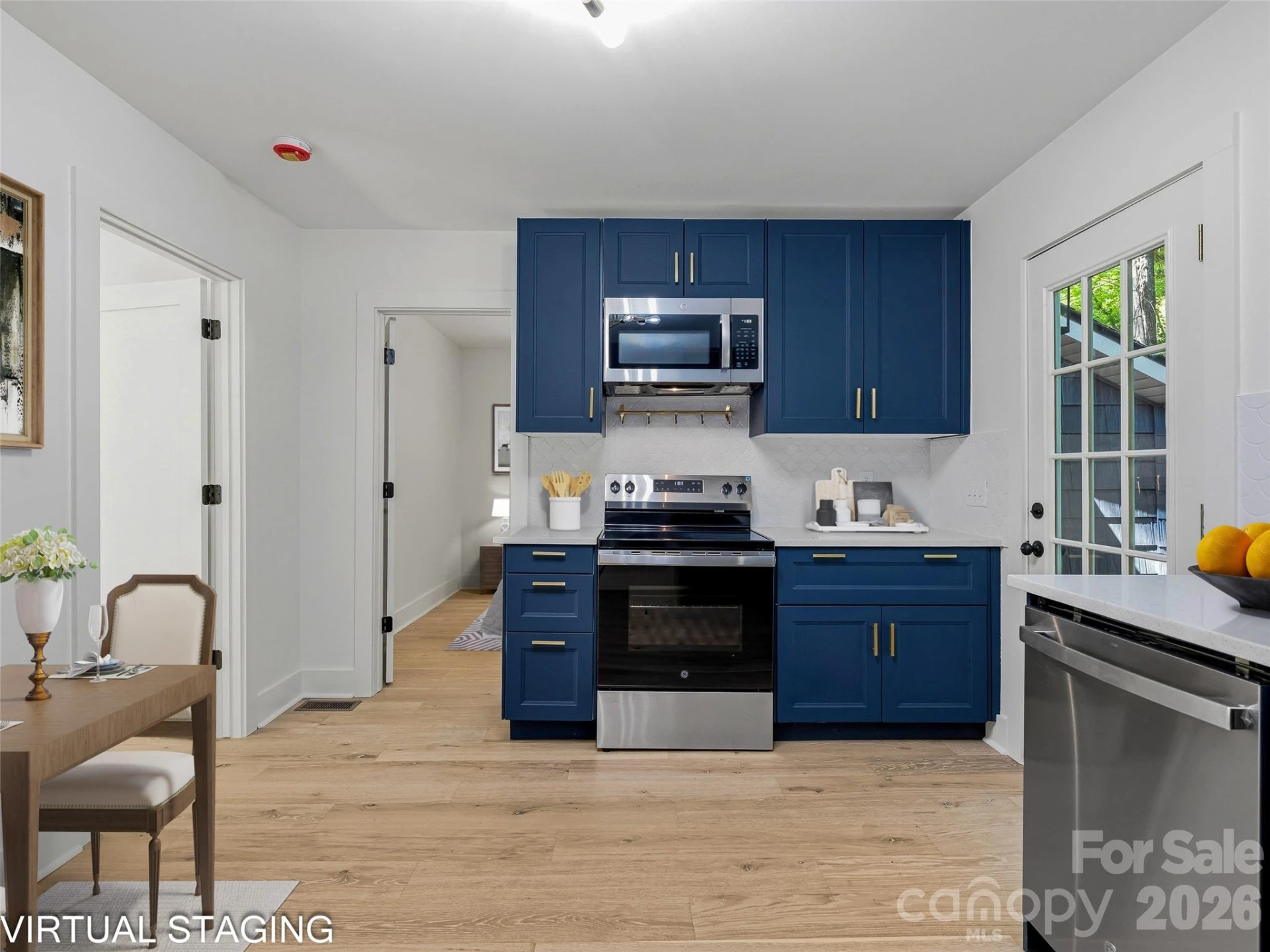895 N Trade Street - Photo 7