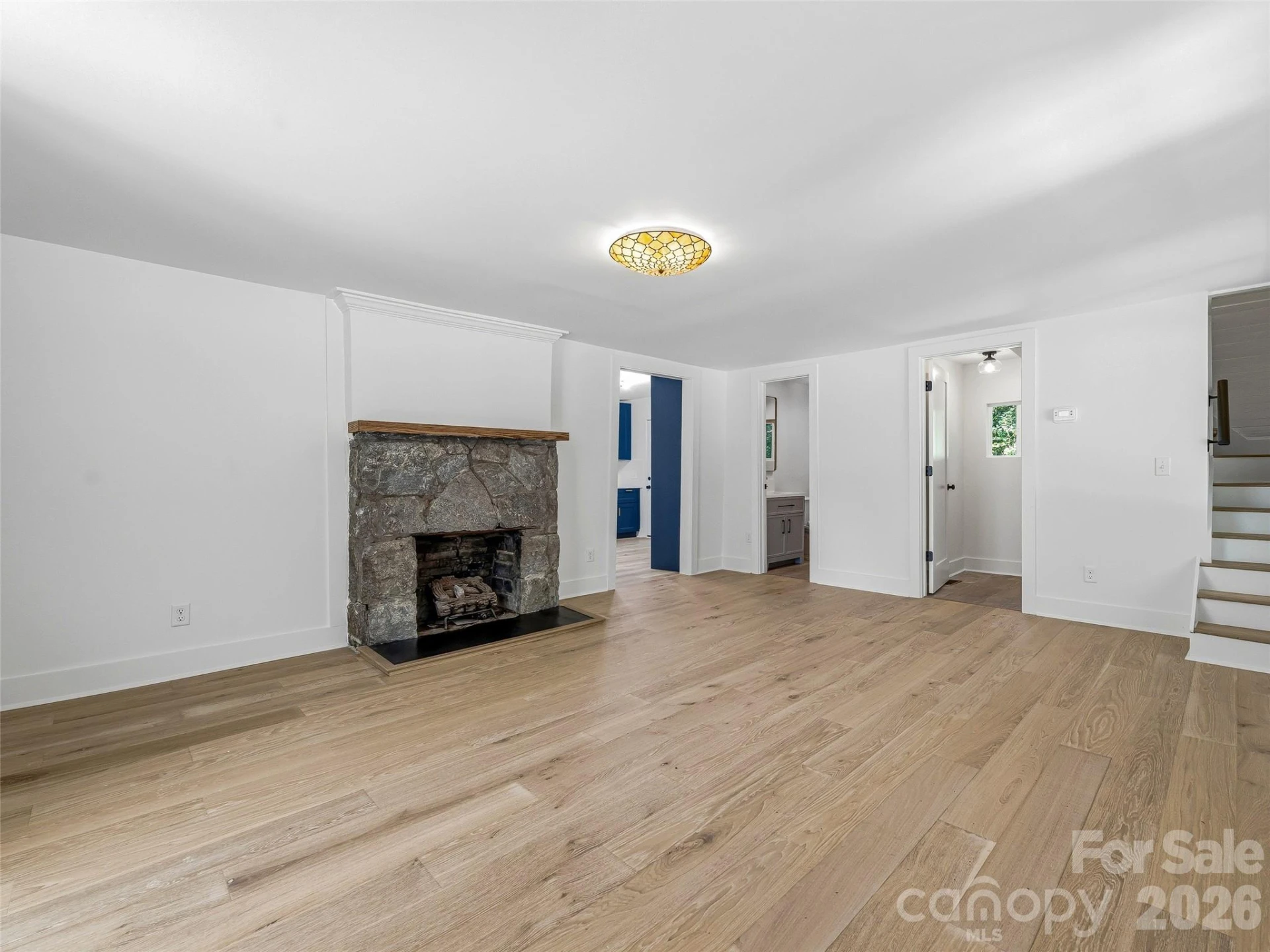 895 N Trade Street - Photo 16