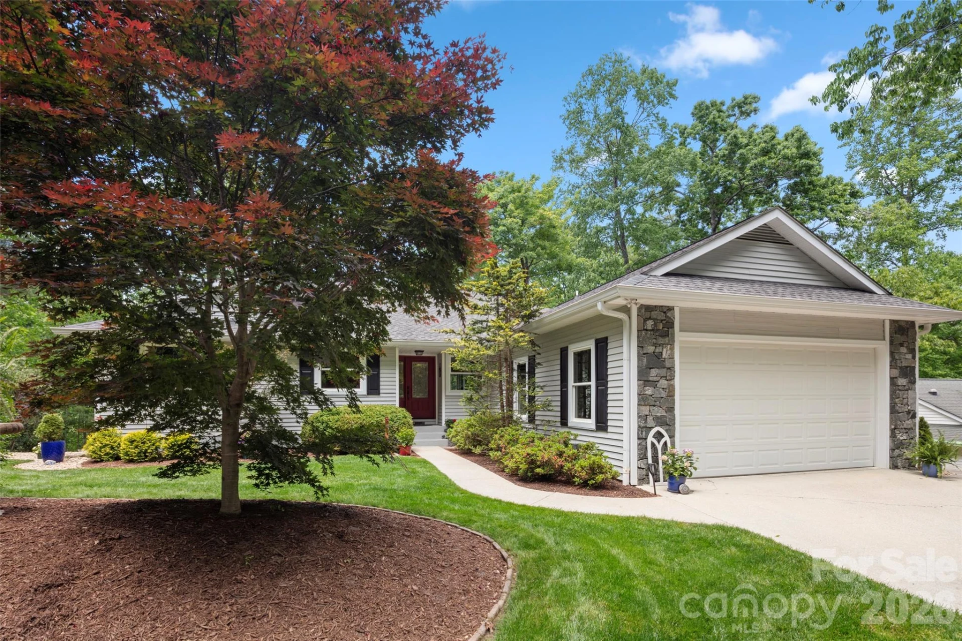2750 Leucothae Way
