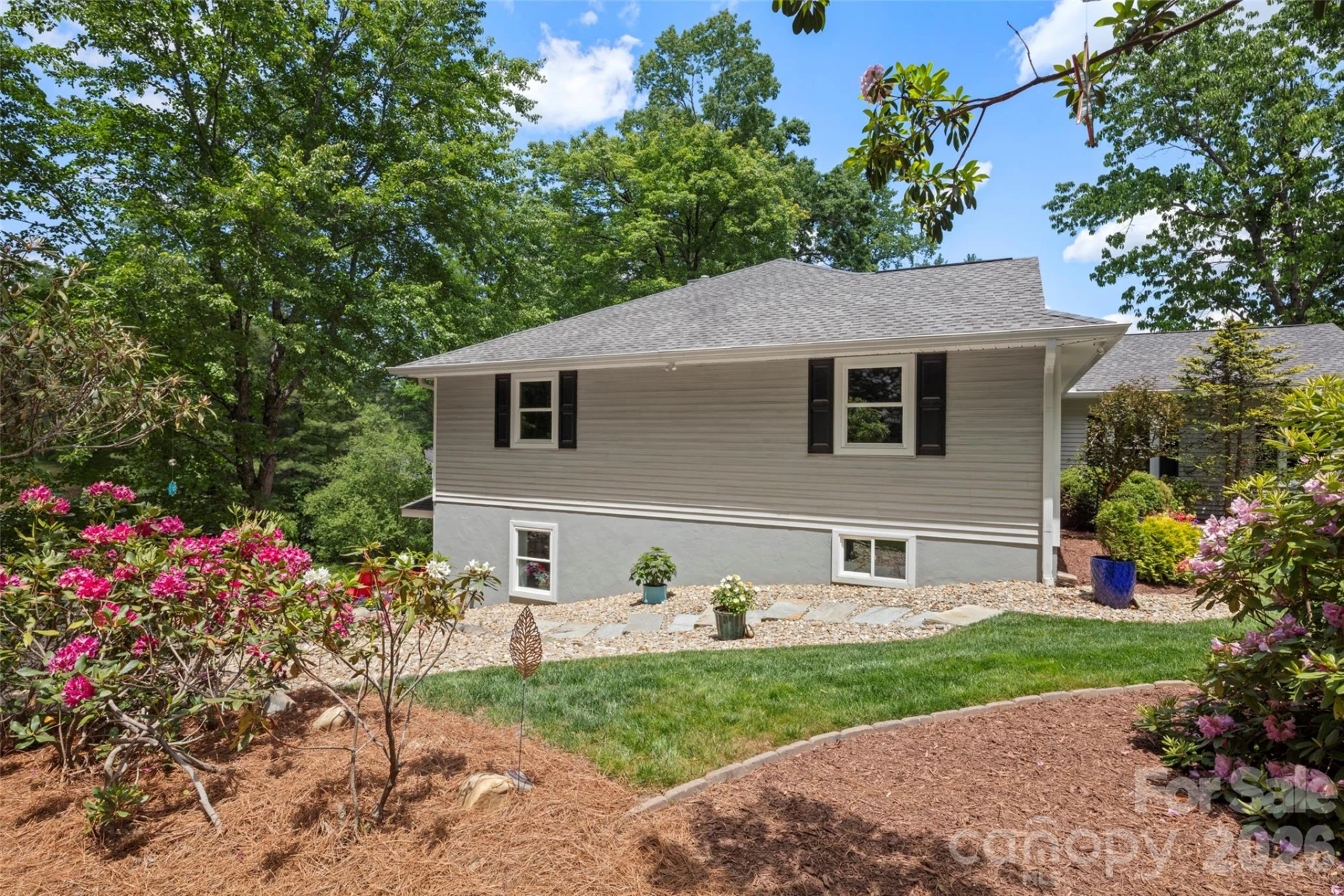 2750 Leucothae Way - Photo 28